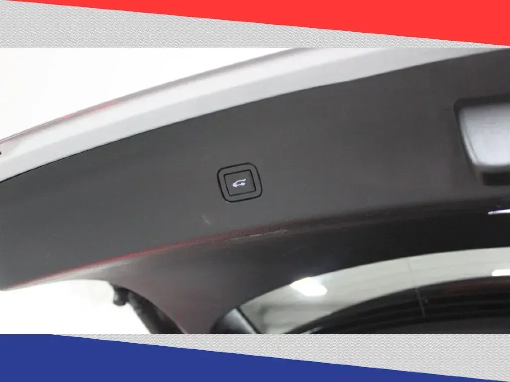 2019 Buick Enclave Essence FWD (5GAERBKW6KJ) with an 3.6L V6 DOHC 24V engine, 9A transmission, located at 5170 N La Cholla Blvd, Tucson, AZ, 85705, (520) 989-0282, 32.228245, -111.011742 - Explore the open road in style and comfort with the 2019 Buick Enclave Essence FWD, perfect for families or those with an active lifestyle! Whether you're planning a weekend getaway with family or commuting daily, this spacious SUV, available at Goliath Auto Sales in Tucson, AZ, is designed to meet - Photo#24