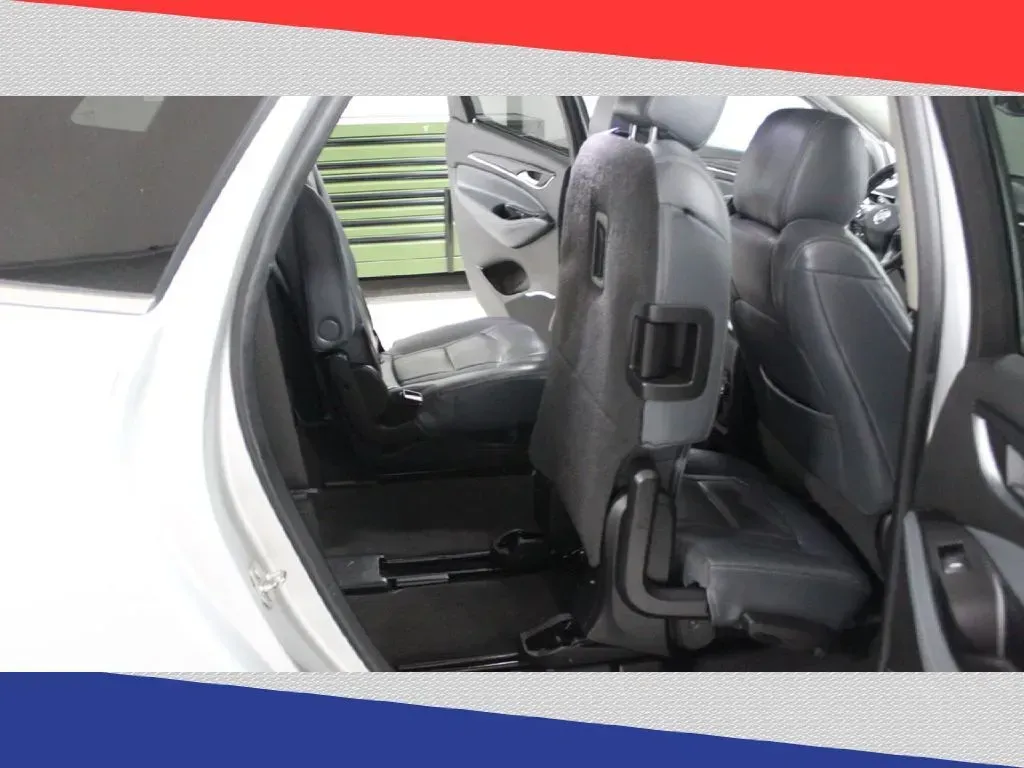 2019 Buick Enclave Essence FWD (5GAERBKW6KJ) with an 3.6L V6 DOHC 24V engine, 9A transmission, located at 5170 N La Cholla Blvd, Tucson, AZ, 85705, (520) 989-0282, 32.228245, -111.011742 - Explore the open road in style and comfort with the 2019 Buick Enclave Essence FWD, perfect for families or those with an active lifestyle! Whether you're planning a weekend getaway with family or commuting daily, this spacious SUV, available at Goliath Auto Sales in Tucson, AZ, is designed to meet - Photo#27