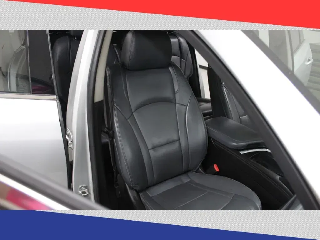 2019 Buick Enclave Essence FWD (5GAERBKW6KJ) with an 3.6L V6 DOHC 24V engine, 9A transmission, located at 5170 N La Cholla Blvd, Tucson, AZ, 85705, (520) 989-0282, 32.228245, -111.011742 - Explore the open road in style and comfort with the 2019 Buick Enclave Essence FWD, perfect for families or those with an active lifestyle! Whether you're planning a weekend getaway with family or commuting daily, this spacious SUV, available at Goliath Auto Sales in Tucson, AZ, is designed to meet - Photo#30