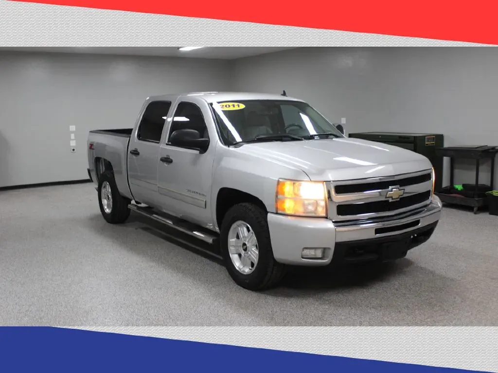 photo of 2011 Chevrolet Silverado 1500 LT Crew Cab 2WD