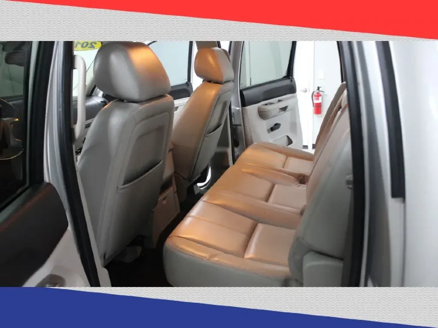 2011 Chevrolet Silverado 1500 LT Crew Cab 2WD (3GCPCSE03BG) with an 5.3L V8 OHV 16V FFV engine, 4-Speed Automatic transmission, located at 5170 N La Cholla Blvd, Tucson, AZ, 85705, (520) 989-0282, 32.228245, -111.011742 - **Unleash Your Adventures with This 2011 Chevrolet Silverado 1500 LT Crew Cab!** <br /> <br /> Are you ready to elevate your driving experience? Whether you're a weekend warrior seeking new adventures or a growing family in need of a spacious and reliable ride, the 2011 Chevrolet Silverado 1500 LT C - Photo#22