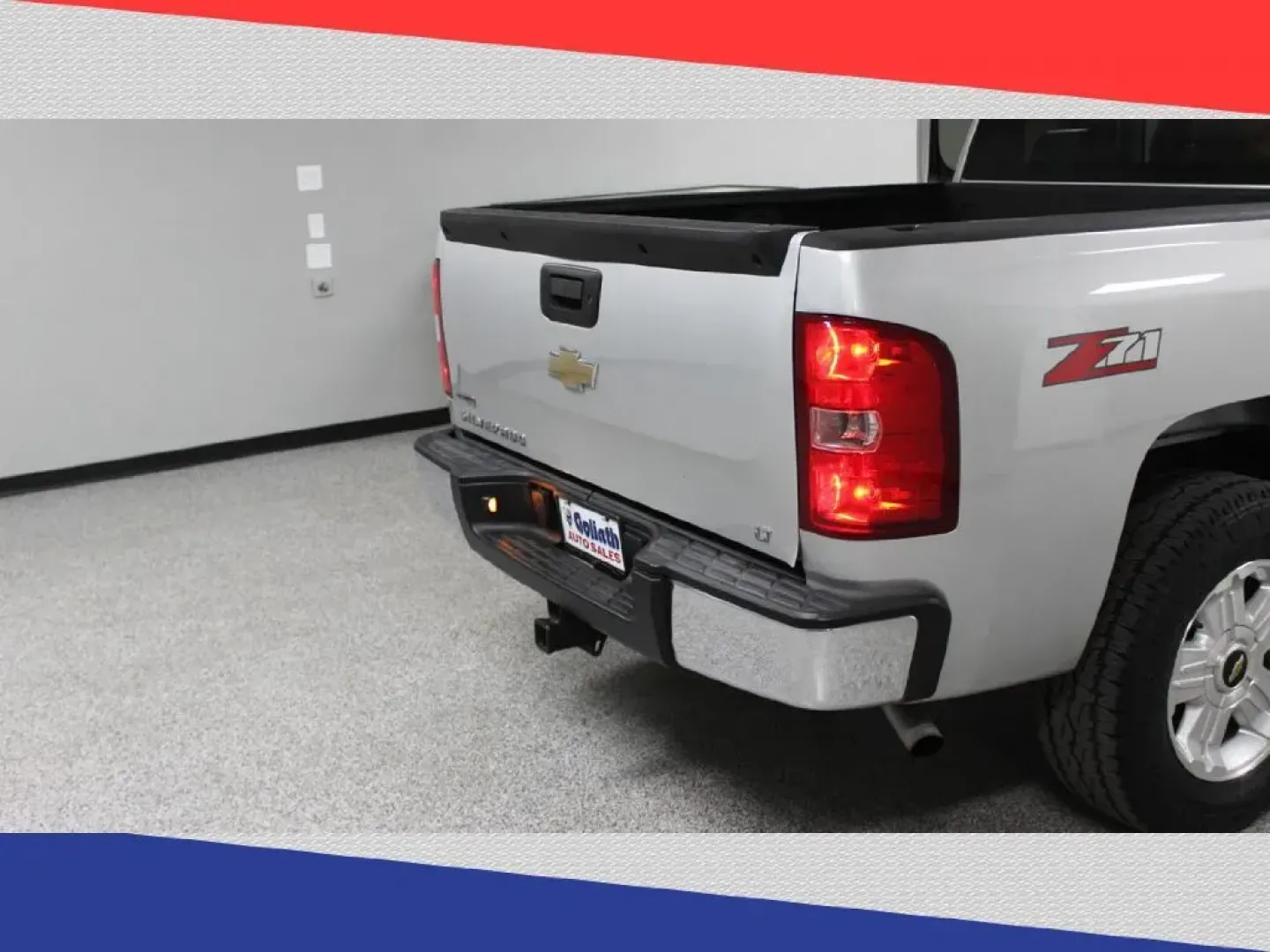 2011 Chevrolet Silverado 1500 LT Crew Cab 2WD (3GCPCSE03BG) with an 5.3L V8 OHV 16V FFV engine, 4-Speed Automatic transmission, located at 5170 N La Cholla Blvd, Tucson, AZ, 85705, (520) 989-0282, 32.228245, -111.011742 - **Unleash Your Adventures with This 2011 Chevrolet Silverado 1500 LT Crew Cab!** <br /> <br /> Are you ready to elevate your driving experience? Whether you're a weekend warrior seeking new adventures or a growing family in need of a spacious and reliable ride, the 2011 Chevrolet Silverado 1500 LT C - Photo#26