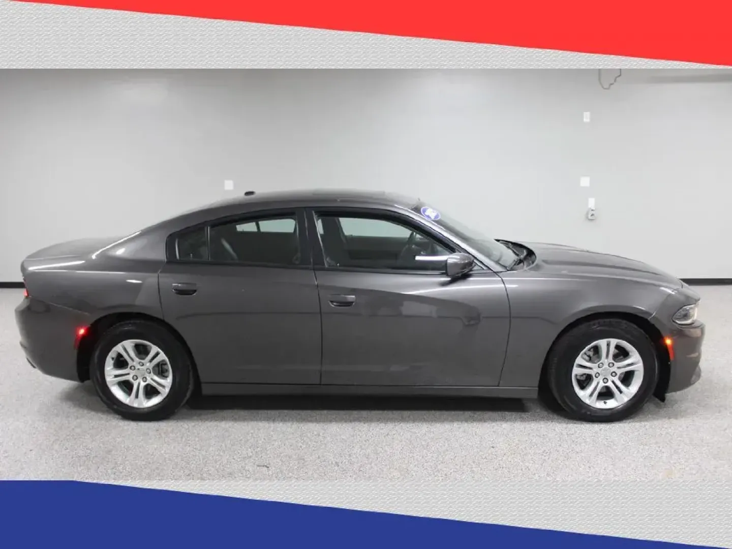 2021 Dodge Charger SXT (2C3CDXBG6MH) with an 3.6L V6 DOHC 24V engine, 8A transmission, located at 5170 N La Cholla Blvd, Tucson, AZ, 85705, (520) 989-0282, 32.228245, -111.011742 - Are you ready to elevate your driving experience with a powerful vehicle that seamlessly blends style, performance, and comfort? Look no further than this stunning 2021 Dodge Charger SXT, a sedan designed for those who demand excitement in every journey. Whether you're commuting to work, running err - Photo#1