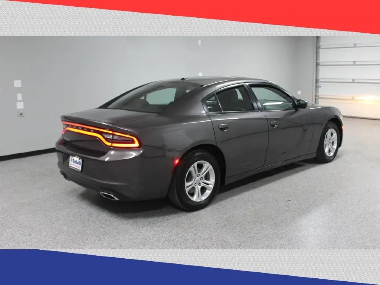 2021 Dodge Charger SXT (2C3CDXBG6MH) with an 3.6L V6 DOHC 24V engine, 8A transmission, located at 5170 N La Cholla Blvd, Tucson, AZ, 85705, (520) 989-0282, 32.228245, -111.011742 - Are you ready to elevate your driving experience with a powerful vehicle that seamlessly blends style, performance, and comfort? Look no further than this stunning 2021 Dodge Charger SXT, a sedan designed for those who demand excitement in every journey. Whether you're commuting to work, running err - Photo#2