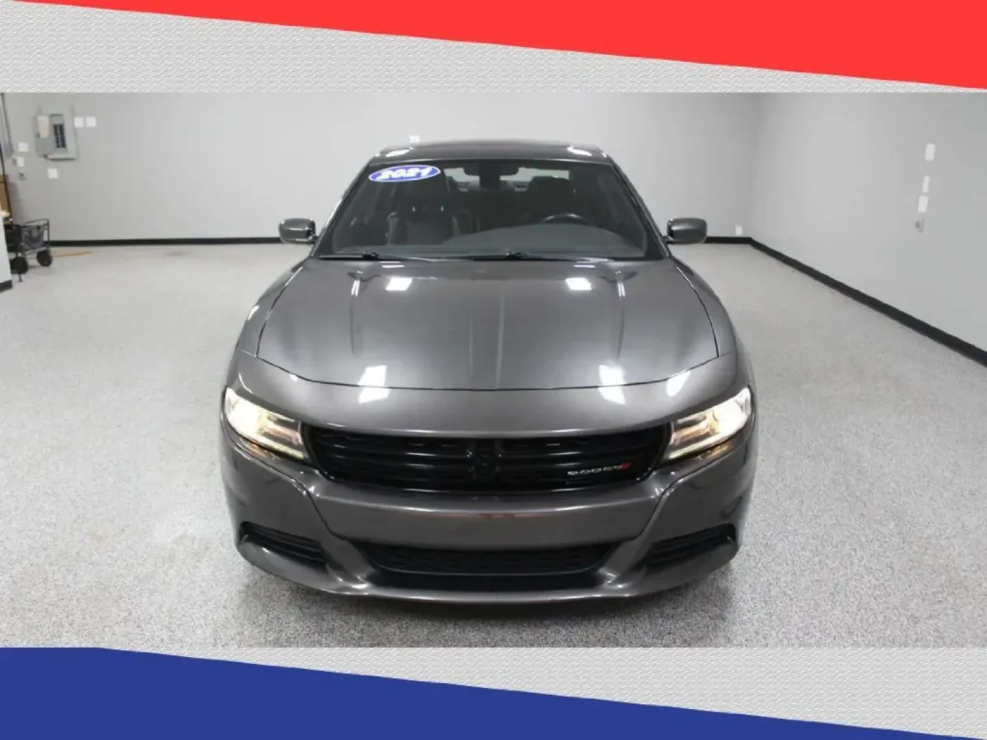 2021 Dodge Charger SXT (2C3CDXBG6MH) with an 3.6L V6 DOHC 24V engine, 8A transmission, located at 5170 N La Cholla Blvd, Tucson, AZ, 85705, (520) 989-0282, 32.228245, -111.011742 - Are you ready to elevate your driving experience with a powerful vehicle that seamlessly blends style, performance, and comfort? Look no further than this stunning 2021 Dodge Charger SXT, a sedan designed for those who demand excitement in every journey. Whether you're commuting to work, running err - Photo#7