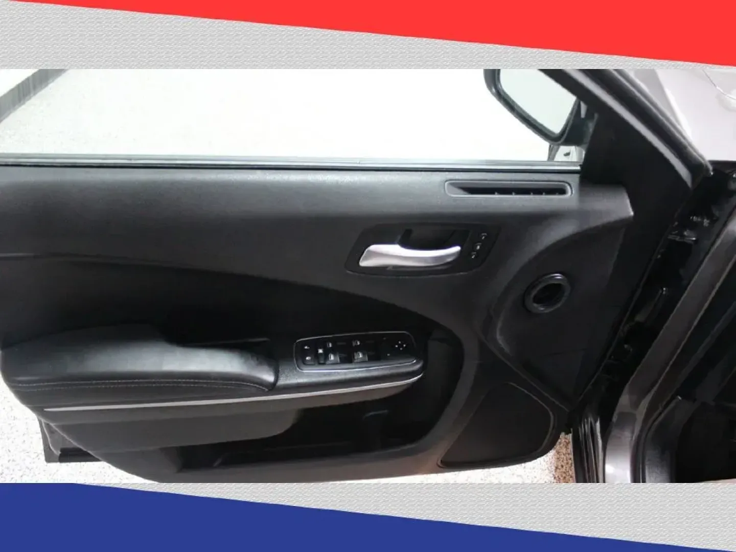 2021 Dodge Charger SXT (2C3CDXBG6MH) with an 3.6L V6 DOHC 24V engine, 8A transmission, located at 5170 N La Cholla Blvd, Tucson, AZ, 85705, (520) 989-0282, 32.228245, -111.011742 - Are you ready to elevate your driving experience with a powerful vehicle that seamlessly blends style, performance, and comfort? Look no further than this stunning 2021 Dodge Charger SXT, a sedan designed for those who demand excitement in every journey. Whether you're commuting to work, running err - Photo#12
