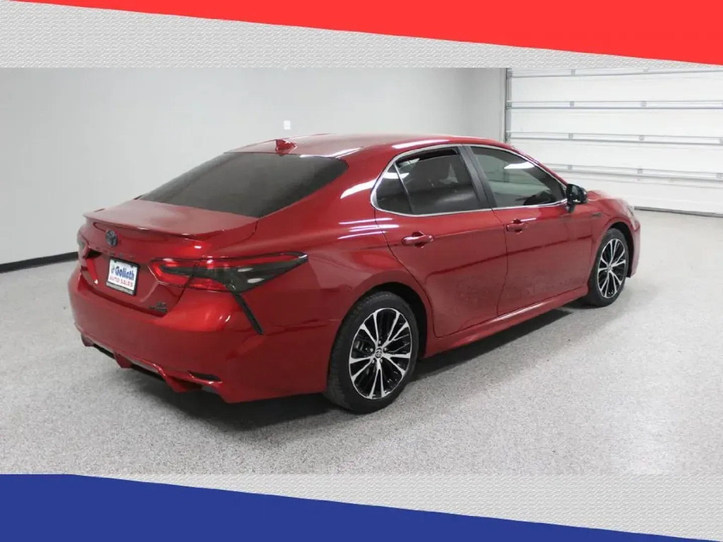 2020 Toyota Camry Hybrid SE (4T1G31AK2LU) with an 2.5L L4 DOHC 16V HYBRID engine, CVT transmission, located at 5170 N La Cholla Blvd, Tucson, AZ, 85705, (520) 989-0282, 32.228245, -111.011742 - **Elevate Your Commute with the 2020 Toyota Camry Hybrid SE at Goliath Auto Sales!**<br /> <br /> Are you ready to enhance your daily drive with a reliable, stylish, and fuel-efficient sedan? Look no further than the stunning 2020 Toyota Camry Hybrid SE available at Goliath Auto Sales, located at 51 - Photo#2