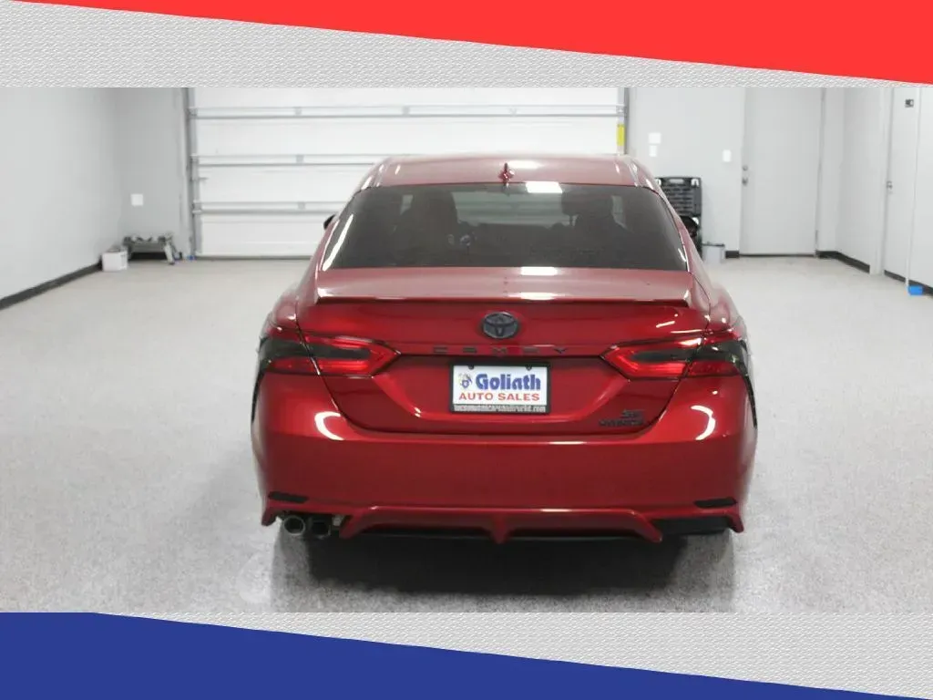 2020 Toyota Camry Hybrid SE (4T1G31AK2LU) with an 2.5L L4 DOHC 16V HYBRID engine, CVT transmission, located at 5170 N La Cholla Blvd, Tucson, AZ, 85705, (520) 989-0282, 32.228245, -111.011742 - **Elevate Your Commute with the 2020 Toyota Camry Hybrid SE at Goliath Auto Sales!**<br /> <br /> Are you ready to enhance your daily drive with a reliable, stylish, and fuel-efficient sedan? Look no further than the stunning 2020 Toyota Camry Hybrid SE available at Goliath Auto Sales, located at 51 - Photo#3