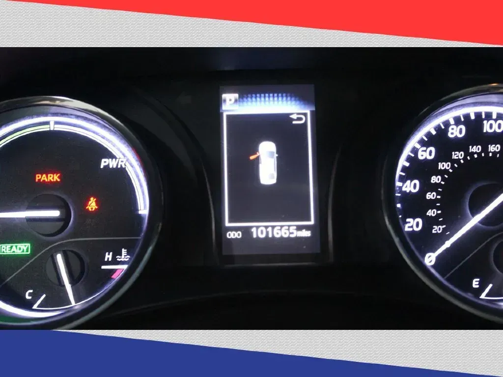 2020 Toyota Camry Hybrid SE (4T1G31AK2LU) with an 2.5L L4 DOHC 16V HYBRID engine, CVT transmission, located at 5170 N La Cholla Blvd, Tucson, AZ, 85705, (520) 989-0282, 32.228245, -111.011742 - **Elevate Your Commute with the 2020 Toyota Camry Hybrid SE at Goliath Auto Sales!**<br /> <br /> Are you ready to enhance your daily drive with a reliable, stylish, and fuel-efficient sedan? Look no further than the stunning 2020 Toyota Camry Hybrid SE available at Goliath Auto Sales, located at 51 - Photo#8