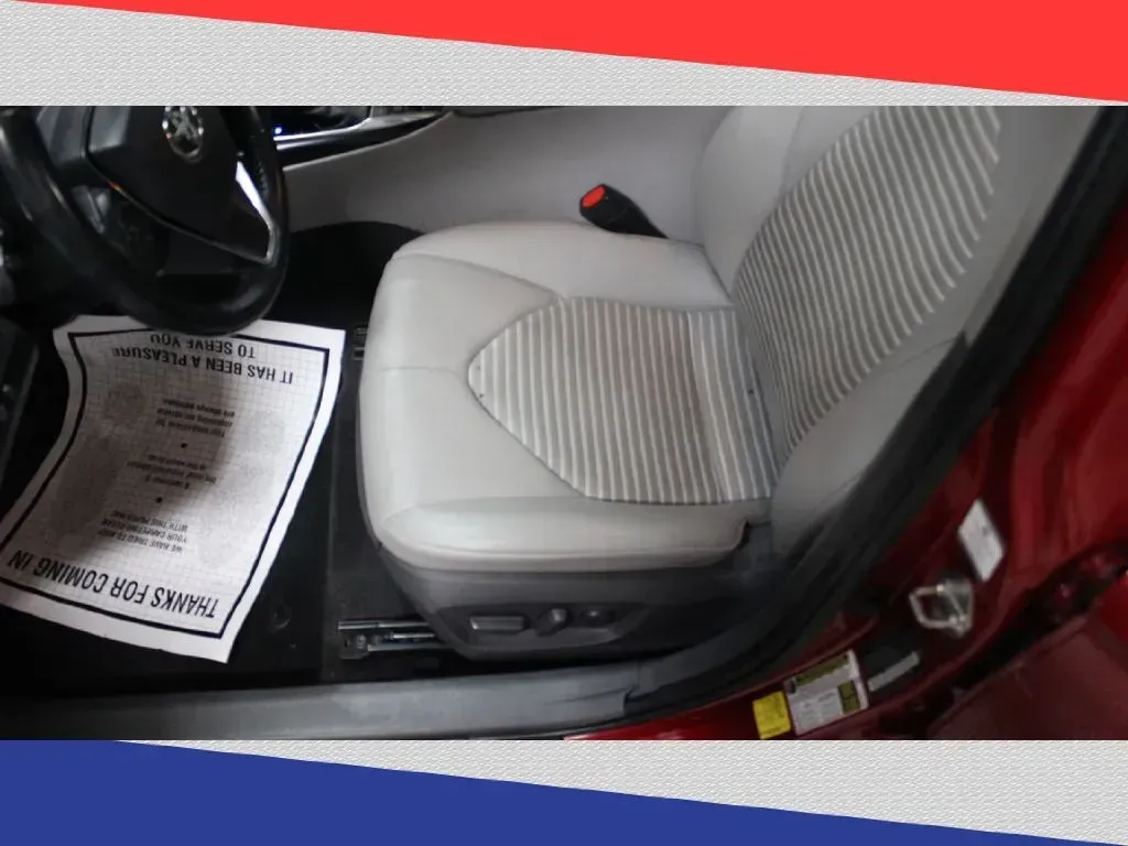 2020 Toyota Camry Hybrid SE (4T1G31AK2LU) with an 2.5L L4 DOHC 16V HYBRID engine, CVT transmission, located at 5170 N La Cholla Blvd, Tucson, AZ, 85705, (520) 989-0282, 32.228245, -111.011742 - **Elevate Your Commute with the 2020 Toyota Camry Hybrid SE at Goliath Auto Sales!**<br /> <br /> Are you ready to enhance your daily drive with a reliable, stylish, and fuel-efficient sedan? Look no further than the stunning 2020 Toyota Camry Hybrid SE available at Goliath Auto Sales, located at 51 - Photo#13