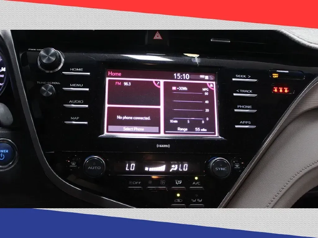 2020 Toyota Camry Hybrid SE (4T1G31AK2LU) with an 2.5L L4 DOHC 16V HYBRID engine, CVT transmission, located at 5170 N La Cholla Blvd, Tucson, AZ, 85705, (520) 989-0282, 32.228245, -111.011742 - **Elevate Your Commute with the 2020 Toyota Camry Hybrid SE at Goliath Auto Sales!**<br /> <br /> Are you ready to enhance your daily drive with a reliable, stylish, and fuel-efficient sedan? Look no further than the stunning 2020 Toyota Camry Hybrid SE available at Goliath Auto Sales, located at 51 - Photo#19