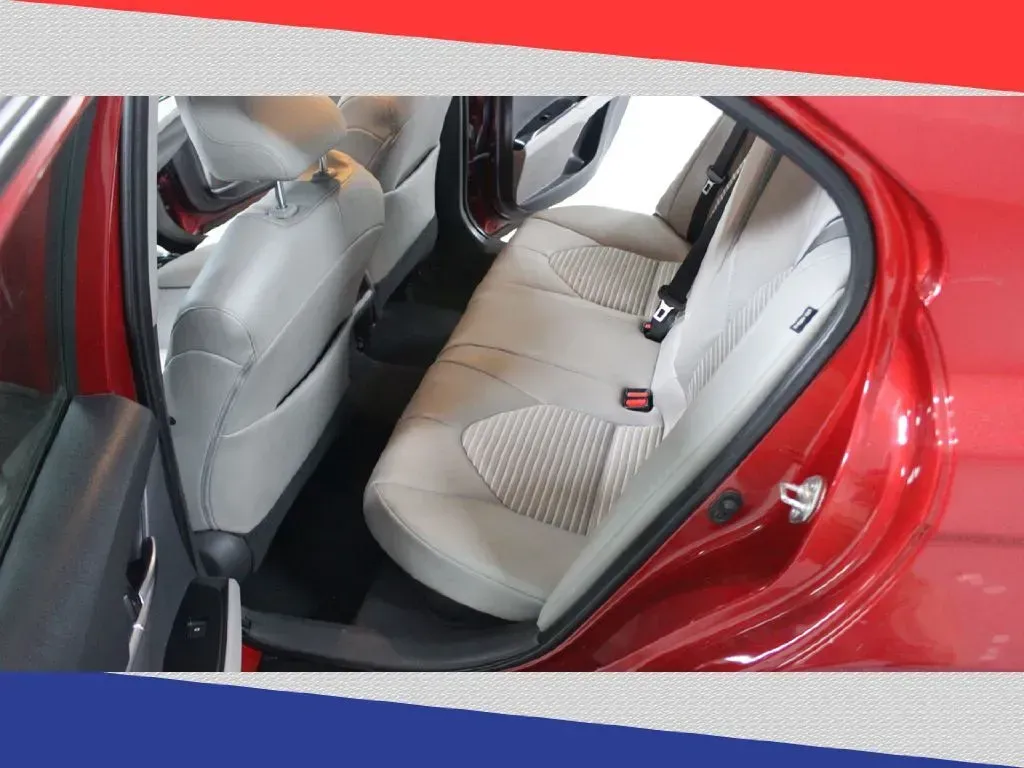 2020 Toyota Camry Hybrid SE (4T1G31AK2LU) with an 2.5L L4 DOHC 16V HYBRID engine, CVT transmission, located at 5170 N La Cholla Blvd, Tucson, AZ, 85705, (520) 989-0282, 32.228245, -111.011742 - **Elevate Your Commute with the 2020 Toyota Camry Hybrid SE at Goliath Auto Sales!**<br /> <br /> Are you ready to enhance your daily drive with a reliable, stylish, and fuel-efficient sedan? Look no further than the stunning 2020 Toyota Camry Hybrid SE available at Goliath Auto Sales, located at 51 - Photo#22