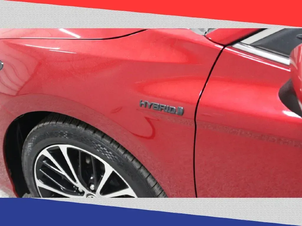 2020 Toyota Camry Hybrid SE (4T1G31AK2LU) with an 2.5L L4 DOHC 16V HYBRID engine, CVT transmission, located at 5170 N La Cholla Blvd, Tucson, AZ, 85705, (520) 989-0282, 32.228245, -111.011742 - **Elevate Your Commute with the 2020 Toyota Camry Hybrid SE at Goliath Auto Sales!**<br /> <br /> Are you ready to enhance your daily drive with a reliable, stylish, and fuel-efficient sedan? Look no further than the stunning 2020 Toyota Camry Hybrid SE available at Goliath Auto Sales, located at 51 - Photo#32