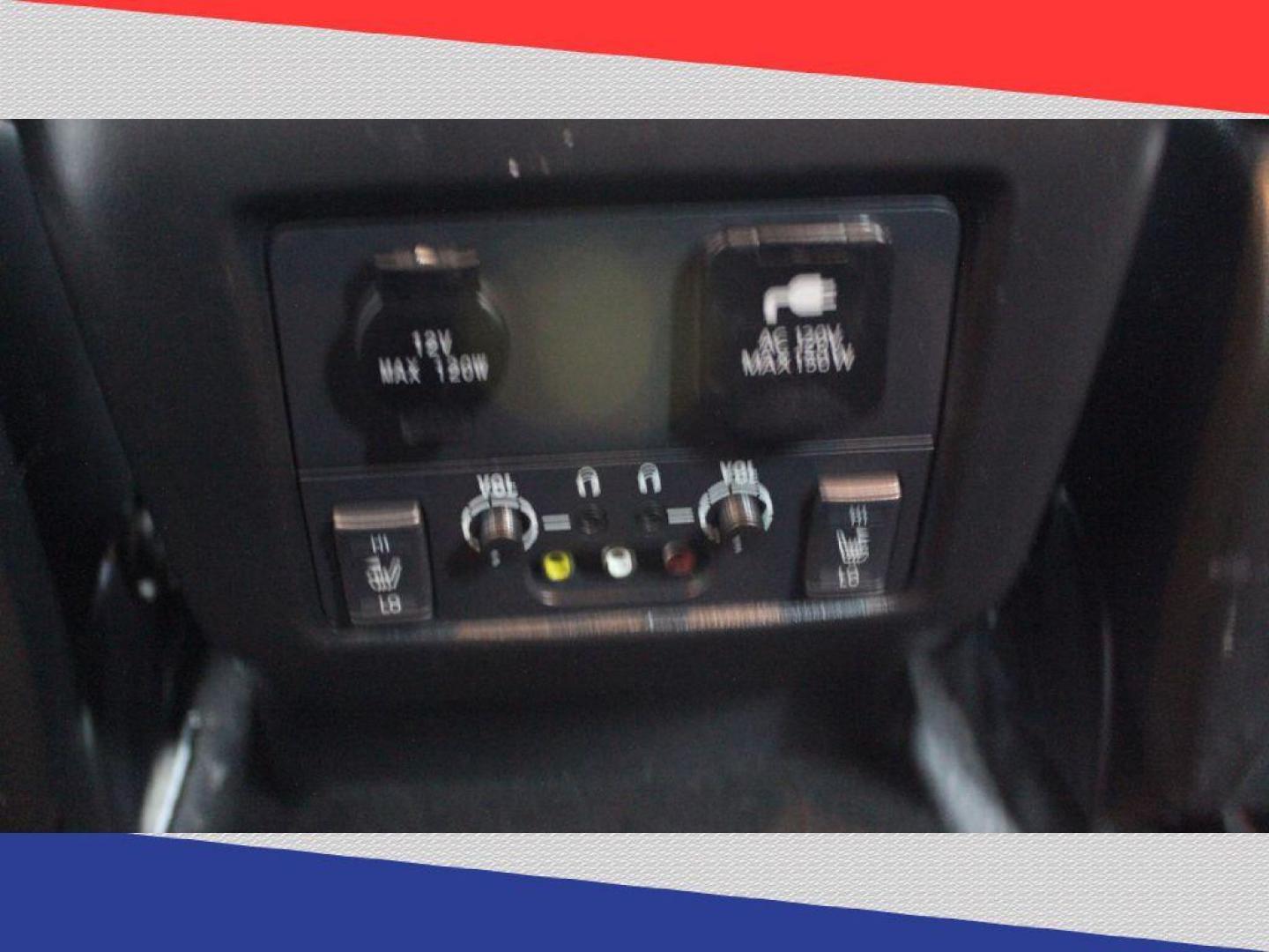 2015 Infiniti QX60 Base FWD (5N1AL0MN8FC) with an 3.5L V6 DOHC 24V engine, Continuously Variable Transmission transmission, located at 5170 N La Cholla Blvd, Tucson, AZ, 85705, (520) 989-0282, 32.228245, -111.011742 - 2015 Infiniti QX60 - Photo#30