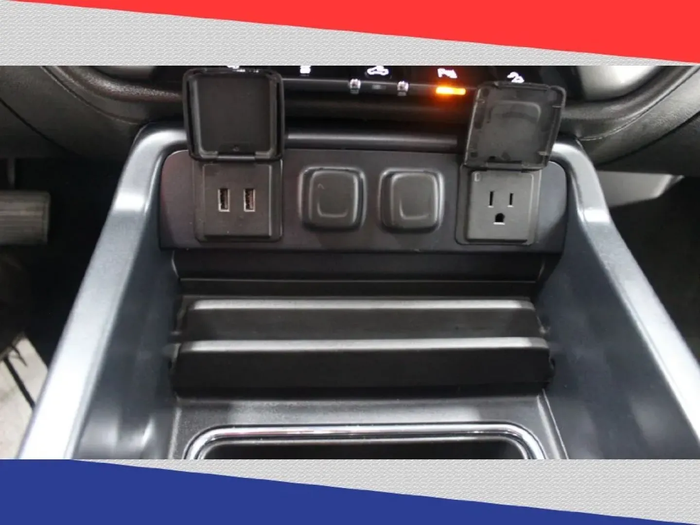 2016 Chevrolet Silverado 1500 LTZ Crew Cab 4WD (3GCUKSEC2GG) with an 5.3L V8 OHV 16V engine, 6A transmission, located at 5170 N La Cholla Blvd, Tucson, AZ, 85705, (520) 989-0282, 32.228245, -111.011742 - **Discover the Ultimate Workhorse: 2016 Chevrolet Silverado 1500 LTZ Crew Cab 4WD at Goliath Auto Sales!**<br /> <br /> Are you in the market for a dependable pickup that effortlessly balances power, comfort, and style? Whether you're hauling gear for weekend adventures, commuting through Tucson's b - Photo#22