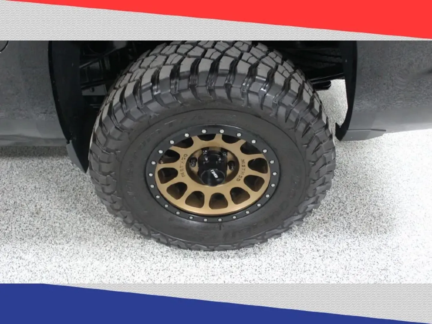2016 Chevrolet Silverado 1500 LTZ Crew Cab 4WD (3GCUKSEC2GG) with an 5.3L V8 OHV 16V engine, 6A transmission, located at 5170 N La Cholla Blvd, Tucson, AZ, 85705, (520) 989-0282, 32.228245, -111.011742 - **Discover the Ultimate Workhorse: 2016 Chevrolet Silverado 1500 LTZ Crew Cab 4WD at Goliath Auto Sales!**<br /> <br /> Are you in the market for a dependable pickup that effortlessly balances power, comfort, and style? Whether you're hauling gear for weekend adventures, commuting through Tucson's b - Photo#38