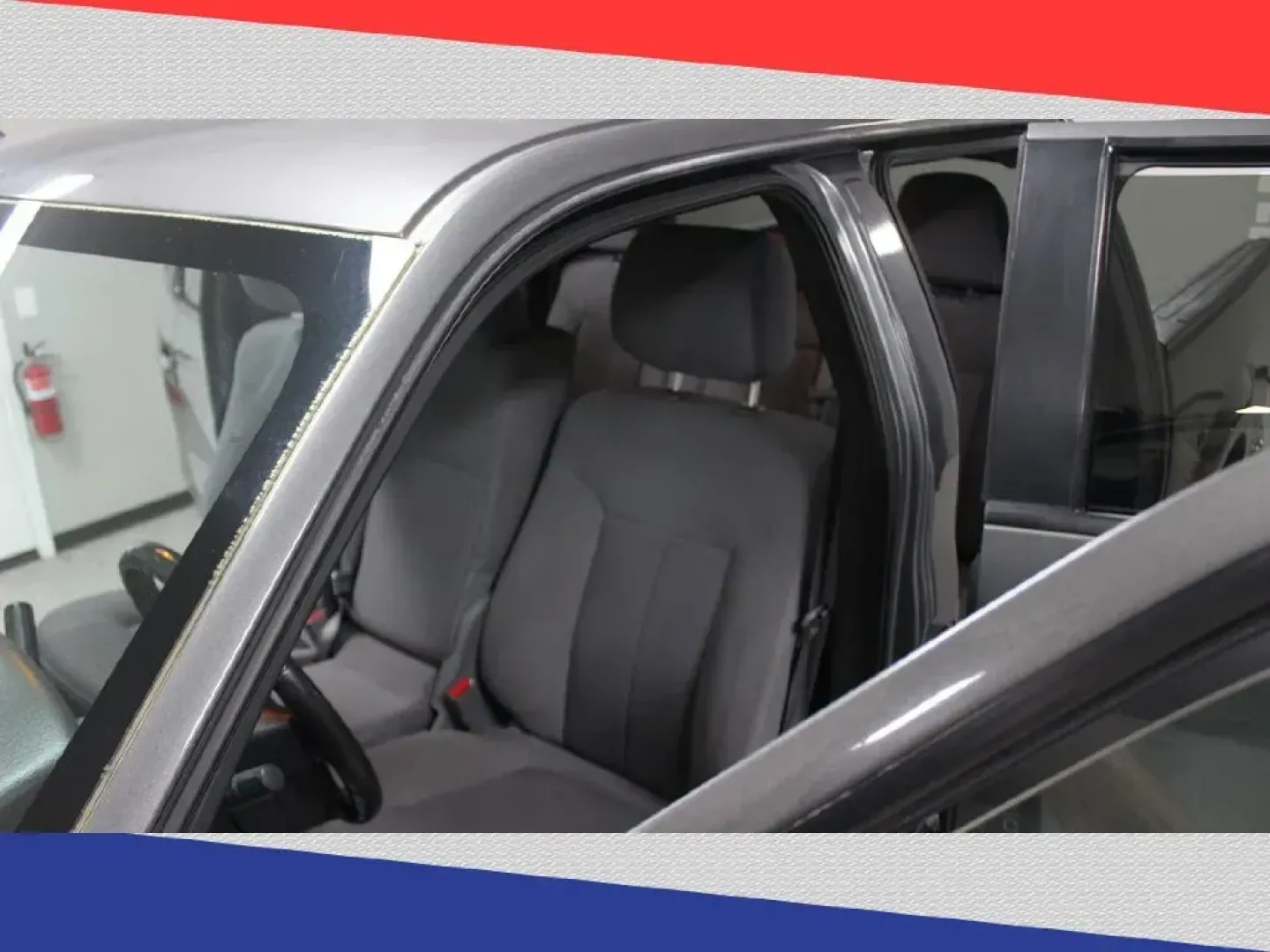 2013 Ford F-150 Platinum SuperCrew 6.5-ft. Bed 2WD (1FTFW1CT1DK) with an 3.5L V6 TURBO engine, 6-Speed Automatic transmission, located at 5170 N La Cholla Blvd, Tucson, AZ, 85705, (520) 989-0282, 32.228245, -111.011742 - **Experience Driving Freedom with the 2013 Ford F-150 Platinum SuperCrew at Goliath Auto Sales**<br /> <br /> Are you ready to elevate your lifestyle with a vehicle that combines rugged capability with luxurious comfort? Look no further than the 2013 Ford F-150 Platinum SuperCrew, available now at G - Photo#12