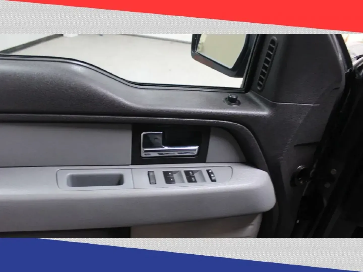 2013 Ford F-150 Platinum SuperCrew 6.5-ft. Bed 2WD (1FTFW1CT1DK) with an 3.5L V6 TURBO engine, 6-Speed Automatic transmission, located at 5170 N La Cholla Blvd, Tucson, AZ, 85705, (520) 989-0282, 32.228245, -111.011742 - **Experience Driving Freedom with the 2013 Ford F-150 Platinum SuperCrew at Goliath Auto Sales**<br /> <br /> Are you ready to elevate your lifestyle with a vehicle that combines rugged capability with luxurious comfort? Look no further than the 2013 Ford F-150 Platinum SuperCrew, available now at G - Photo#13