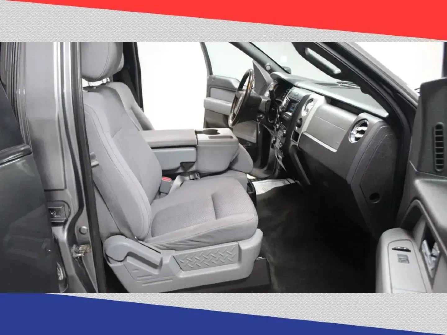 2013 Ford F-150 Platinum SuperCrew 6.5-ft. Bed 2WD (1FTFW1CT1DK) with an 3.5L V6 TURBO engine, 6-Speed Automatic transmission, located at 5170 N La Cholla Blvd, Tucson, AZ, 85705, (520) 989-0282, 32.228245, -111.011742 - **Experience Driving Freedom with the 2013 Ford F-150 Platinum SuperCrew at Goliath Auto Sales**<br /> <br /> Are you ready to elevate your lifestyle with a vehicle that combines rugged capability with luxurious comfort? Look no further than the 2013 Ford F-150 Platinum SuperCrew, available now at G - Photo#27