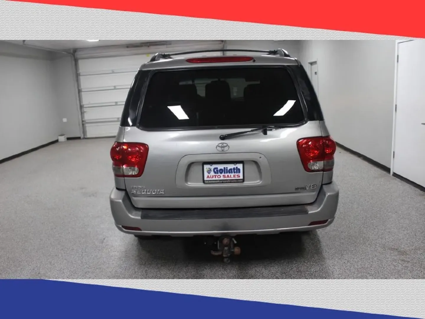 2005 Toyota Sequoia SR5 2WD (5TDZT34A25S) with an 4.7L V8 DOHC 32V engine, 5-Speed Automatic Overdrive transmission, located at 5170 N La Cholla Blvd, Tucson, AZ, 85705, (520) 989-0282, 32.228245, -111.011742 - **Explore the Great Outdoors with the 2005 Toyota Sequoia: Your Family's Adventure Awaits!**<br /> <br /> Are you on the lookout for a versatile vehicle that can accommodate your growing family and enhance your weekend adventures? Look no further than this 2005 Toyota Sequoia SR5! With room for up t - Photo#3
