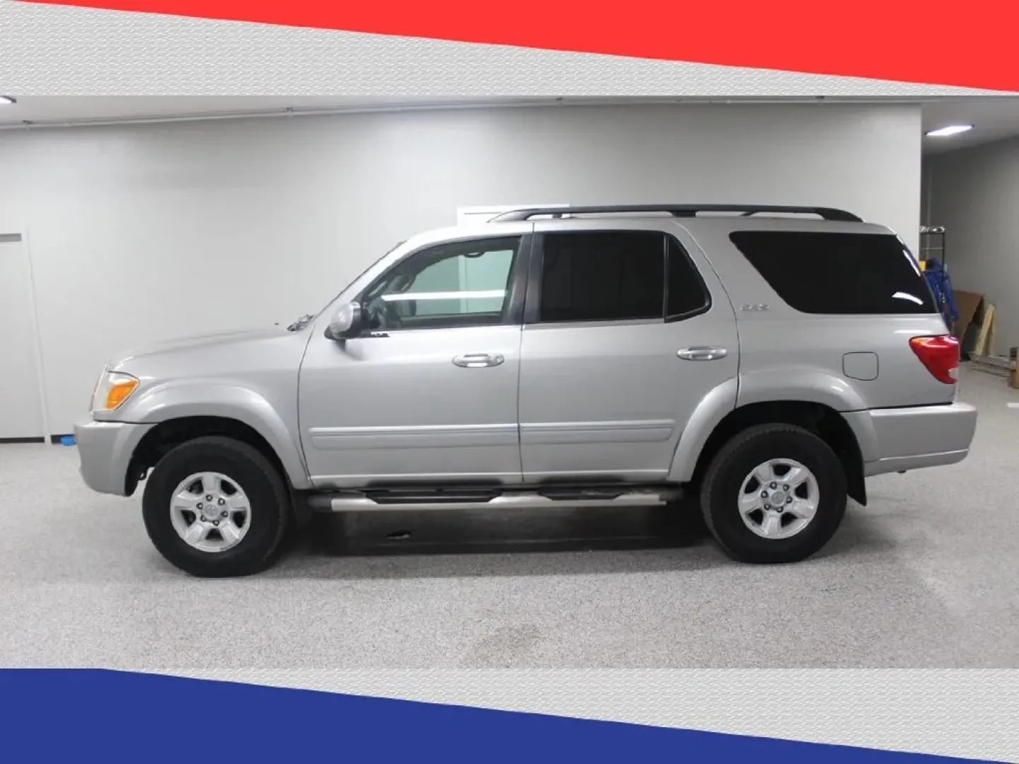 2005 Toyota Sequoia SR5 2WD (5TDZT34A25S) with an 4.7L V8 DOHC 32V engine, 5-Speed Automatic Overdrive transmission, located at 5170 N La Cholla Blvd, Tucson, AZ, 85705, (520) 989-0282, 32.228245, -111.011742 - **Explore the Great Outdoors with the 2005 Toyota Sequoia: Your Family's Adventure Awaits!**<br /> <br /> Are you on the lookout for a versatile vehicle that can accommodate your growing family and enhance your weekend adventures? Look no further than this 2005 Toyota Sequoia SR5! With room for up t - Photo#5
