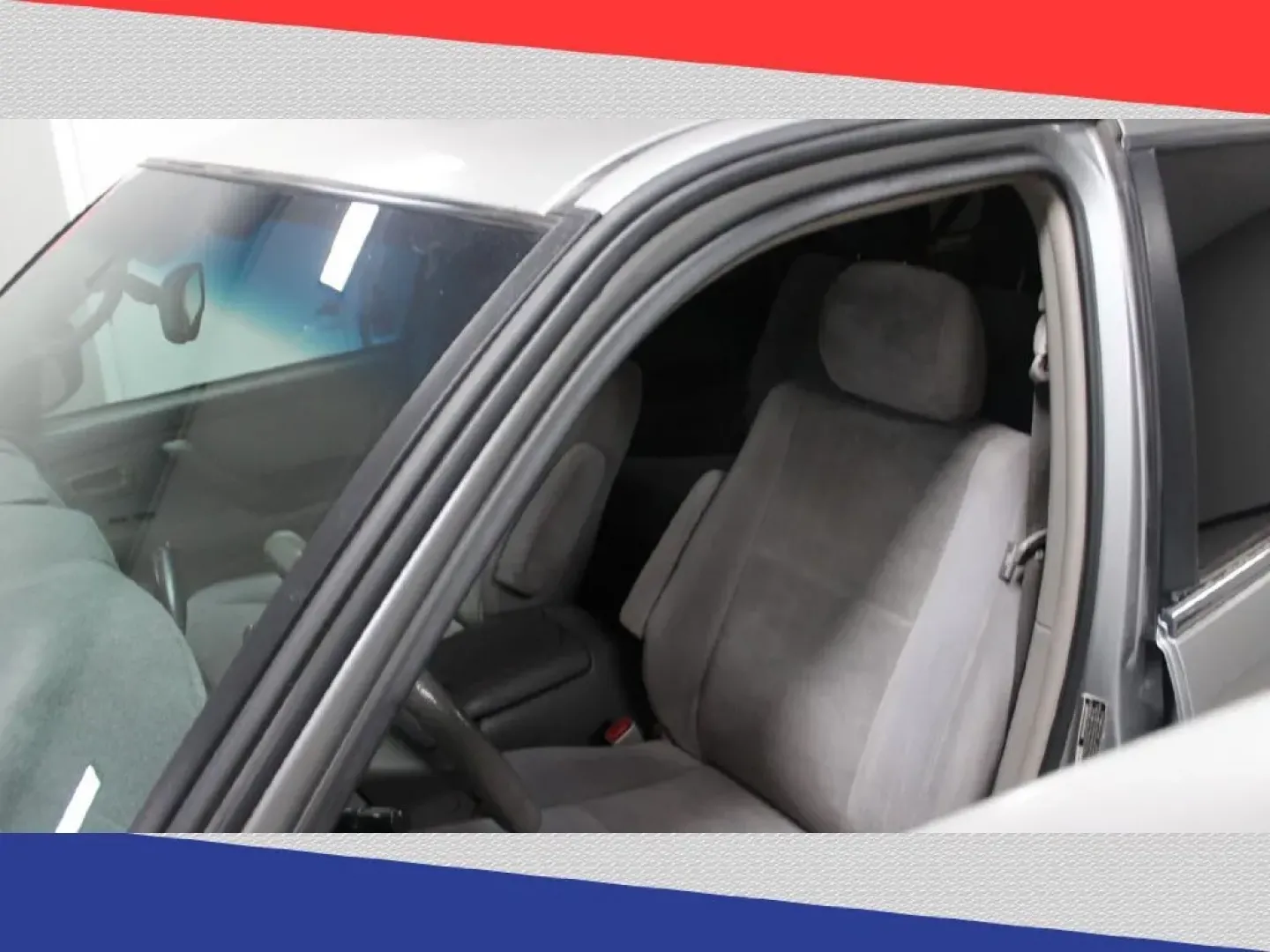 2005 Toyota Sequoia SR5 2WD (5TDZT34A25S) with an 4.7L V8 DOHC 32V engine, 5-Speed Automatic Overdrive transmission, located at 5170 N La Cholla Blvd, Tucson, AZ, 85705, (520) 989-0282, 32.228245, -111.011742 - **Explore the Great Outdoors with the 2005 Toyota Sequoia: Your Family's Adventure Awaits!**<br /> <br /> Are you on the lookout for a versatile vehicle that can accommodate your growing family and enhance your weekend adventures? Look no further than this 2005 Toyota Sequoia SR5! With room for up t - Photo#11