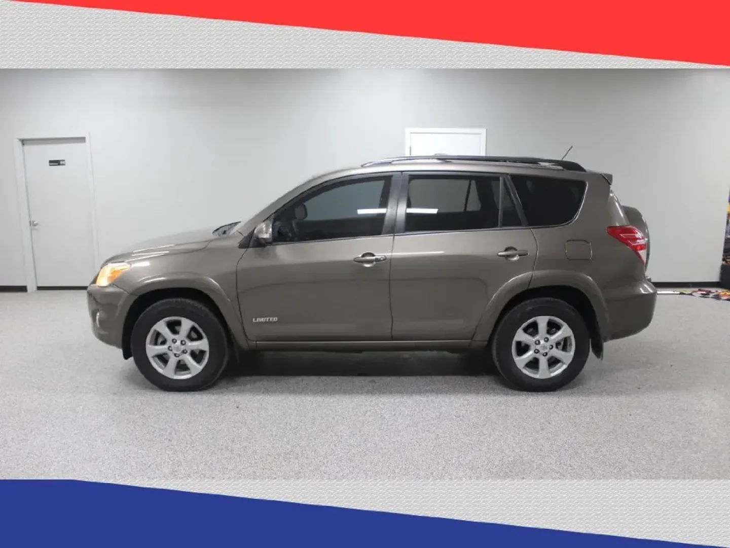 2011 Toyota RAV4 Limited V6 2WD (2T3YK4DV6BW) with an 3.5L V6 DOHC 24V engine, 5-Speed Automatic transmission, located at 5170 N La Cholla Blvd, Tucson, AZ, 85705, (520) 989-0282, 32.228245, -111.011742 - **Elevate Your Adventures with the 2011 Toyota RAV4 from Goliath Auto Sales!**<br /> <br /> Are you in search of an SUV that seamlessly blends style, comfort, and reliability for your daily commutes or weekend getaways? Look no further! At Goliath Auto Sales, located at 5170 N La Cholla Blvd, Tucson - Photo#5
