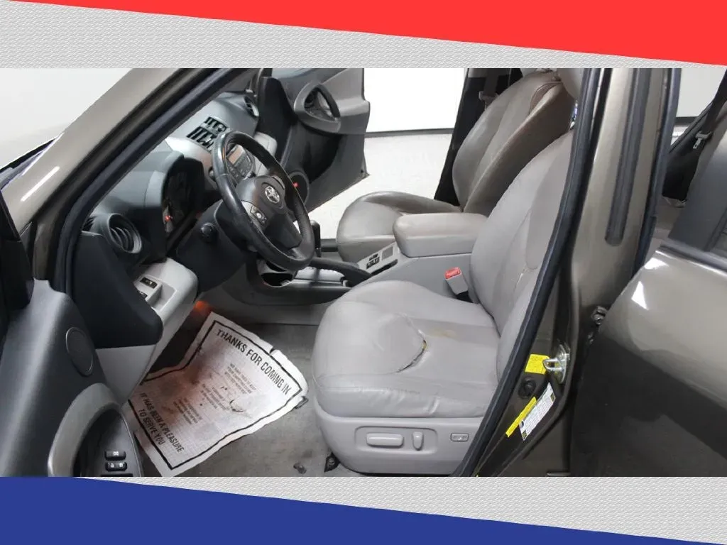 2011 Toyota RAV4 Limited V6 2WD (2T3YK4DV6BW) with an 3.5L V6 DOHC 24V engine, 5-Speed Automatic transmission, located at 5170 N La Cholla Blvd, Tucson, AZ, 85705, (520) 989-0282, 32.228245, -111.011742 - **Elevate Your Adventures with the 2011 Toyota RAV4 from Goliath Auto Sales!**<br /> <br /> Are you in search of an SUV that seamlessly blends style, comfort, and reliability for your daily commutes or weekend getaways? Look no further! At Goliath Auto Sales, located at 5170 N La Cholla Blvd, Tucson - Photo#10