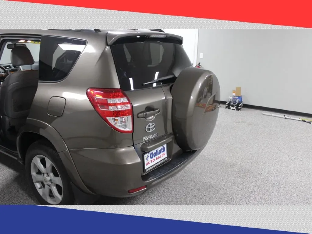 2011 Toyota RAV4 Limited V6 2WD (2T3YK4DV6BW) with an 3.5L V6 DOHC 24V engine, 5-Speed Automatic transmission, located at 5170 N La Cholla Blvd, Tucson, AZ, 85705, (520) 989-0282, 32.228245, -111.011742 - **Elevate Your Adventures with the 2011 Toyota RAV4 from Goliath Auto Sales!**<br /> <br /> Are you in search of an SUV that seamlessly blends style, comfort, and reliability for your daily commutes or weekend getaways? Look no further! At Goliath Auto Sales, located at 5170 N La Cholla Blvd, Tucson - Photo#27