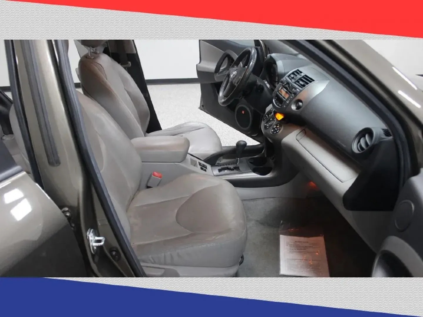 2011 Toyota RAV4 Limited V6 2WD (2T3YK4DV6BW) with an 3.5L V6 DOHC 24V engine, 5-Speed Automatic transmission, located at 5170 N La Cholla Blvd, Tucson, AZ, 85705, (520) 989-0282, 32.228245, -111.011742 - **Elevate Your Adventures with the 2011 Toyota RAV4 from Goliath Auto Sales!**<br /> <br /> Are you in search of an SUV that seamlessly blends style, comfort, and reliability for your daily commutes or weekend getaways? Look no further! At Goliath Auto Sales, located at 5170 N La Cholla Blvd, Tucson - Photo#29