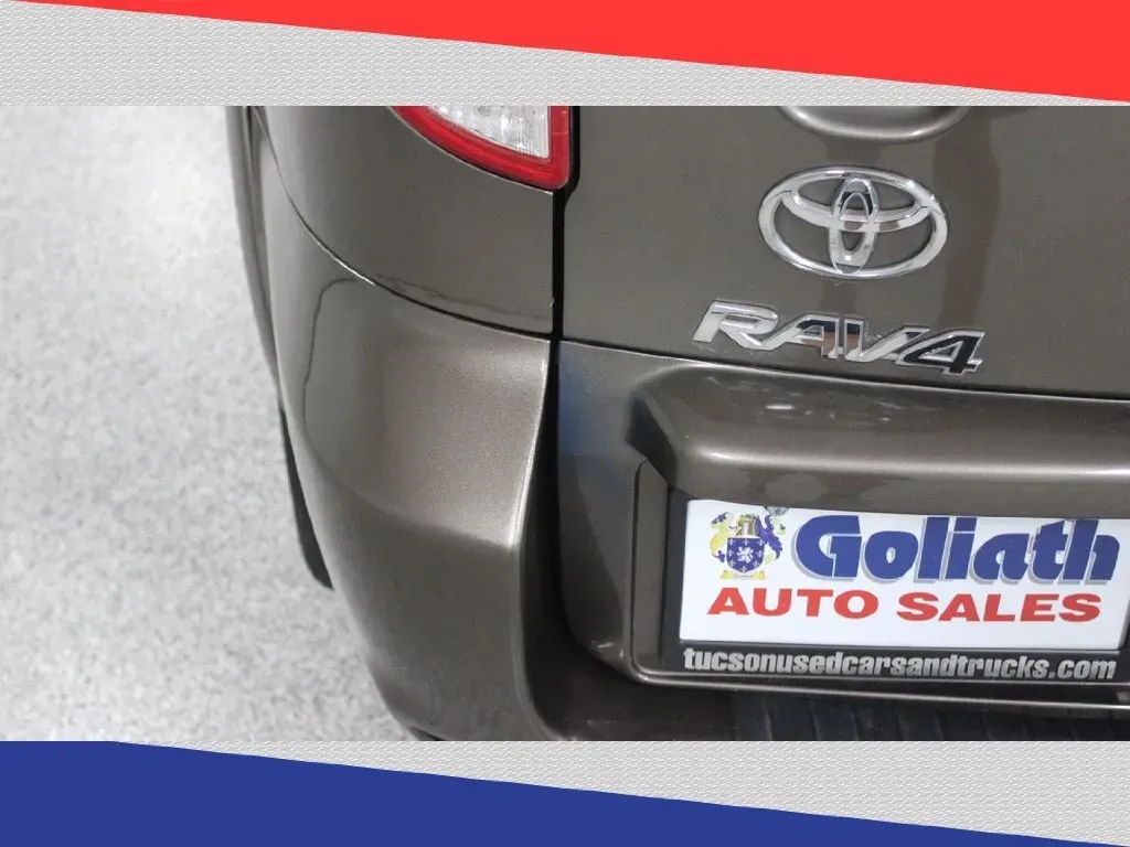 2011 Toyota RAV4 Limited V6 2WD (2T3YK4DV6BW) with an 3.5L V6 DOHC 24V engine, 5-Speed Automatic transmission, located at 5170 N La Cholla Blvd, Tucson, AZ, 85705, (520) 989-0282, 32.228245, -111.011742 - **Elevate Your Adventures with the 2011 Toyota RAV4 from Goliath Auto Sales!**<br /> <br /> Are you in search of an SUV that seamlessly blends style, comfort, and reliability for your daily commutes or weekend getaways? Look no further! At Goliath Auto Sales, located at 5170 N La Cholla Blvd, Tucson - Photo#36