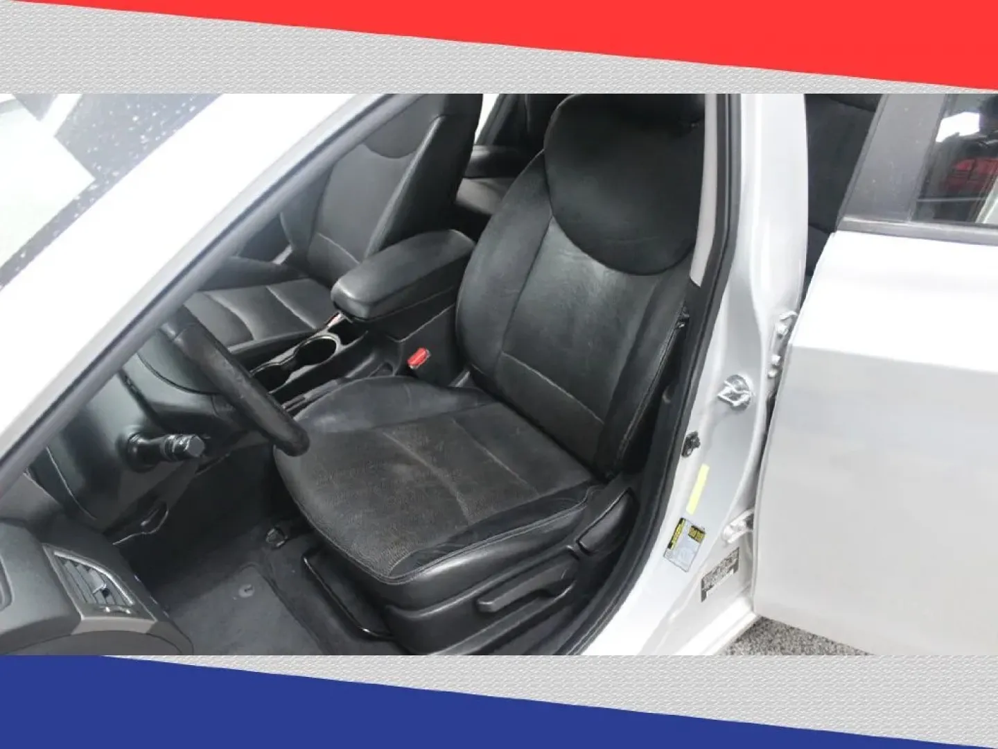 2012 Hyundai Elantra GLS A/T (KMHDH4AE0CU) with an 1.8L L4 DOHC 16V engine, 6-Speed Automatic transmission, located at 5170 N La Cholla Blvd, Tucson, AZ, 85705, (520) 989-0282, 32.228245, -111.011742 - Searching for a reliable sedan that fits seamlessly into your daily routine? Look no further than this 2012 Hyundai Elantra, available now at Goliath Auto Sales in Tucson, AZ. This pre-owned gem is perfect for those who value comfort, efficiency, and practicality-ideal for long commutes or weekend a - Photo#11