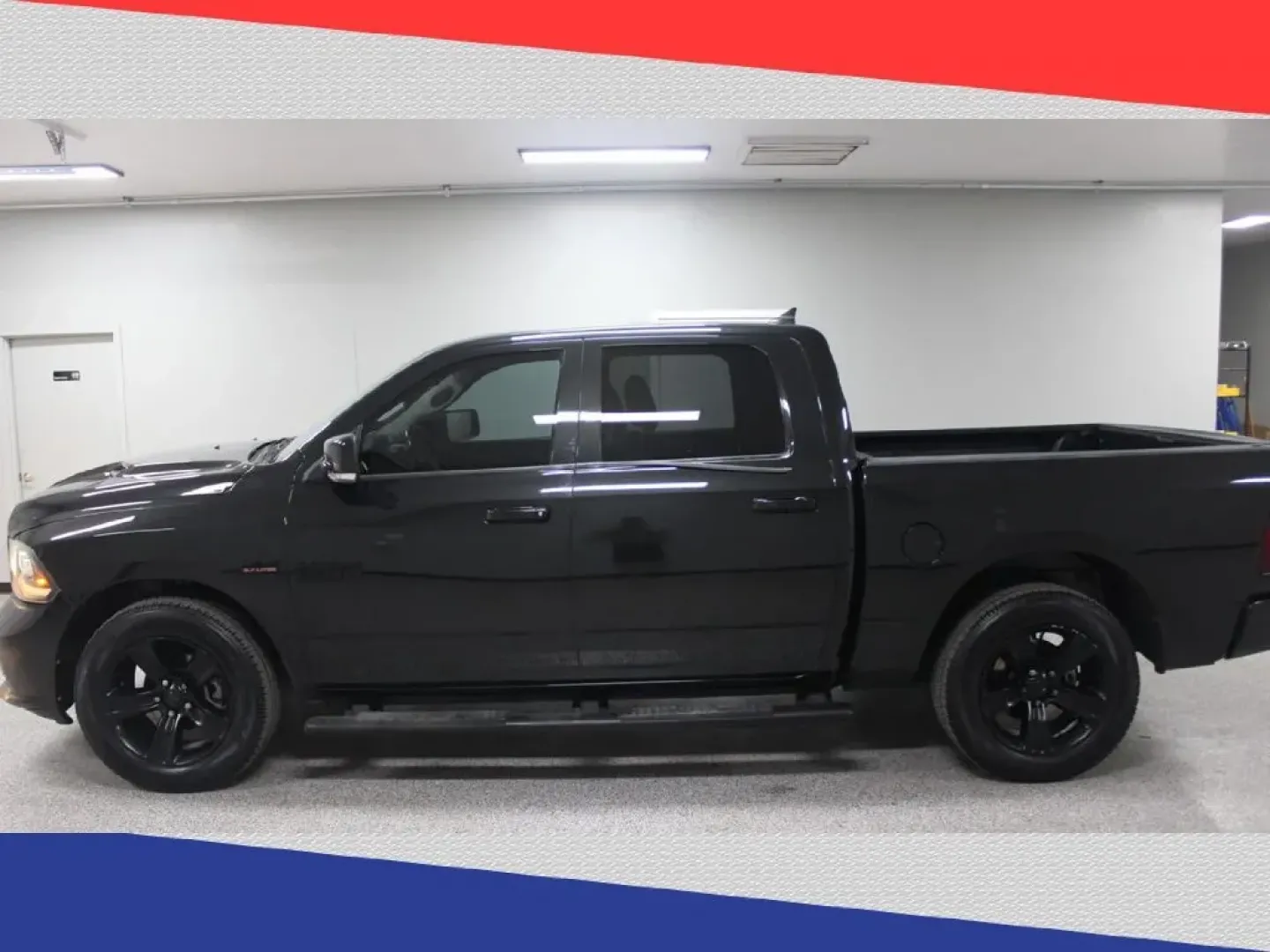 2016 Ram 1500 Sport Crew Cab SWB 2WD (1C6RR6MT8GS) with an 5.7L V8 OHV 16V engine, 6A transmission, located at 5170 N La Cholla Blvd, Tucson, AZ, 85705, (520) 989-0282, 32.228245, -111.011742 - **Unleash Your Adventurous Spirit with the 2016 Ram 1500 Crew Cab Pickup!**<br /> <br /> Are you ready to elevate your lifestyle? Whether you've got a growing family or crave weekend getaways, the 2016 Ram 1500 Crew Cab Pickup is your ticket to adventure! This versatile and powerful truck is perfect - Photo#5