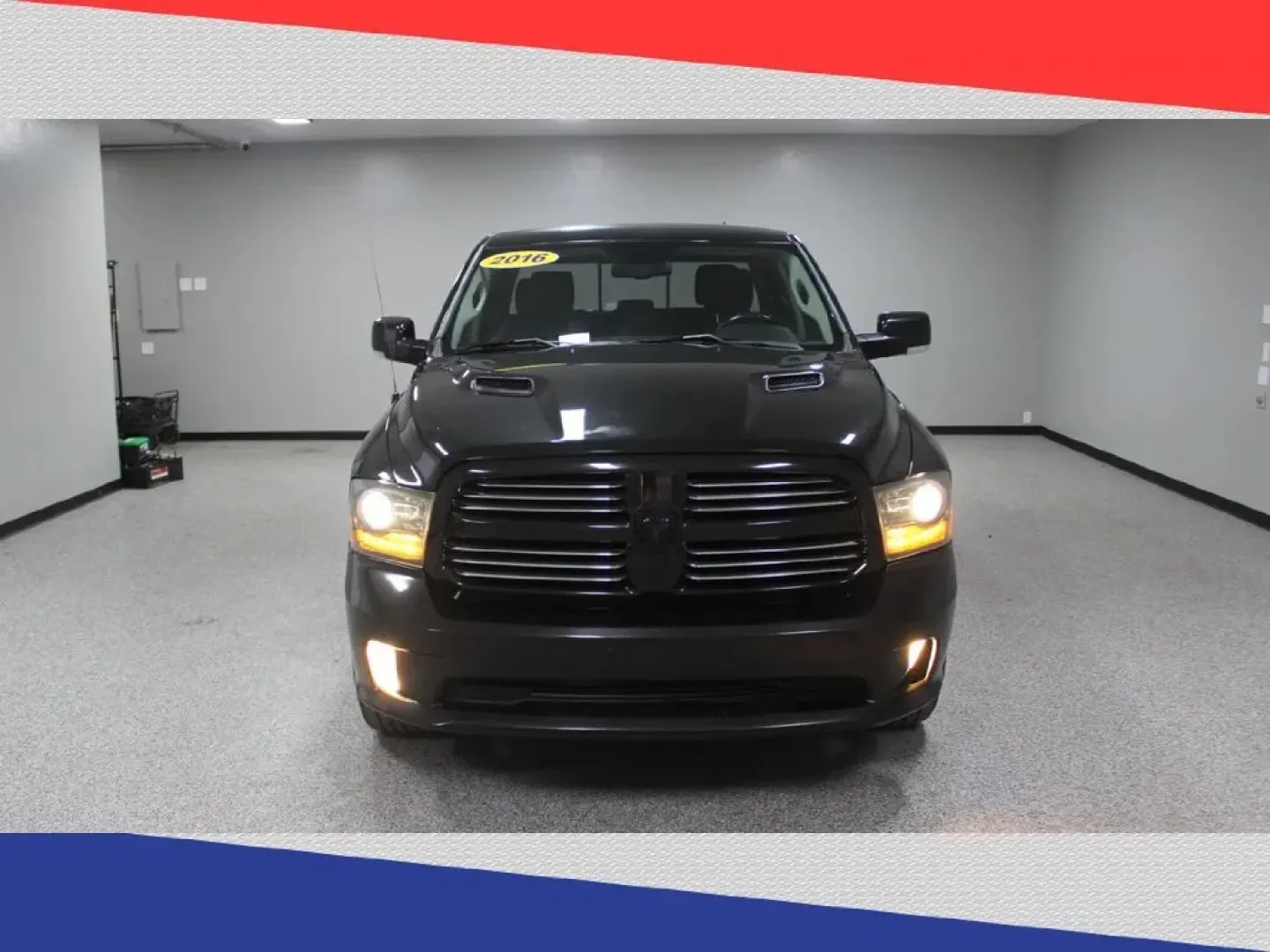 2016 Ram 1500 Sport Crew Cab SWB 2WD (1C6RR6MT8GS) with an 5.7L V8 OHV 16V engine, 6A transmission, located at 5170 N La Cholla Blvd, Tucson, AZ, 85705, (520) 989-0282, 32.228245, -111.011742 - **Unleash Your Adventurous Spirit with the 2016 Ram 1500 Crew Cab Pickup!**<br /> <br /> Are you ready to elevate your lifestyle? Whether you've got a growing family or crave weekend getaways, the 2016 Ram 1500 Crew Cab Pickup is your ticket to adventure! This versatile and powerful truck is perfect - Photo#7