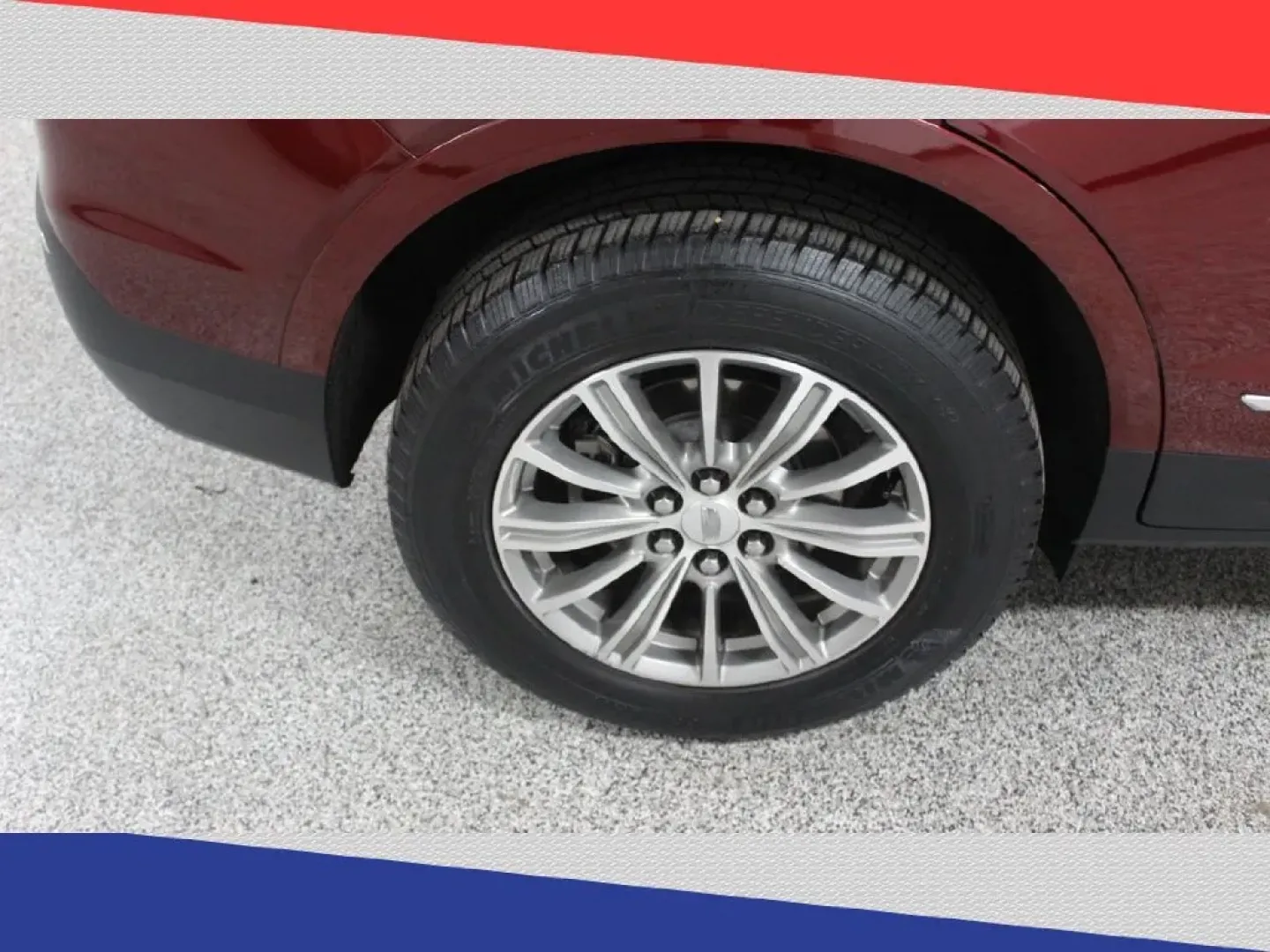 2017 Cadillac XT5 Luxury (1GYKNBRS2HZ) with an 3.6L V6 DOHC 24V engine, 8A transmission, located at 5170 N La Cholla Blvd, Tucson, AZ, 85705, (520) 989-0282, 32.228245, -111.011742 - **Elevate Your Lifestyle with This 2017 Cadillac XT5 SUV The Perfect Blend of Luxury and Utility!**<br /> <br /> Are you looking for a vehicle that seamlessly balances luxury with practicality? The 2017 Cadillac XT5 is the ideal choice for those who crave a sophisticated driving experience while en - Photo#41