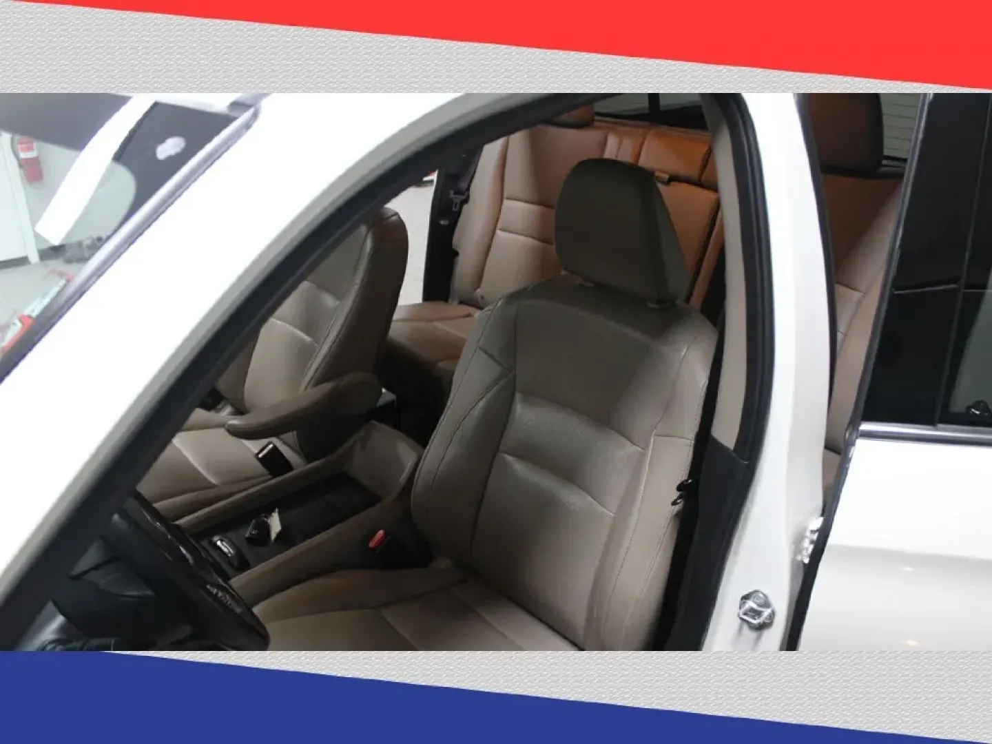 2017 Honda Ridgeline RTL-E AWD (5FPYK3F70HB) with an 3.5L V6 SOHC 24V engine, 6A transmission, located at 5170 N La Cholla Blvd, Tucson, AZ, 85705, (520) 989-0282, 32.228245, -111.011742 - **Unleash Your Adventures with the 2017 Honda Ridgeline!** <br /> <br /> Are you searching for the perfect vehicle to tackle your weekend projects and family adventures? Look no further than this stunning 2017 Honda Ridgeline, available now at Goliath Auto Sales in Tucson, AZ. This powerful yet comf - Photo#11