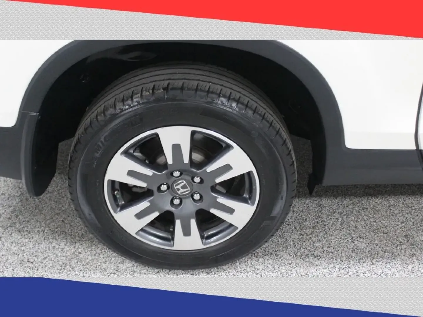 2017 Honda Ridgeline RTL-E AWD (5FPYK3F70HB) with an 3.5L V6 SOHC 24V engine, 6A transmission, located at 5170 N La Cholla Blvd, Tucson, AZ, 85705, (520) 989-0282, 32.228245, -111.011742 - **Unleash Your Adventures with the 2017 Honda Ridgeline!** <br /> <br /> Are you searching for the perfect vehicle to tackle your weekend projects and family adventures? Look no further than this stunning 2017 Honda Ridgeline, available now at Goliath Auto Sales in Tucson, AZ. This powerful yet comf - Photo#38