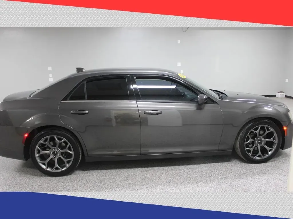 2016 Chrysler 300 S V6 RWD (2C3CCABG8GH) with an 3.6L V6 DOHC 24V engine, 8A transmission, located at 5170 N La Cholla Blvd, Tucson, AZ, 85705, (520) 989-0282, 32.228245, -111.011742 - **Unleash Your Drive with the 2016 Chrysler 300 Ideal for Stylish Commuters and Weekend Adventurers!**<br /> <br /> Are you ready to elevate your daily commute while making a bold statement on the roads? Look no further than this stunning 2016 Chrysler 300! With its sleek gray exterior and luxuriou - Photo#1
