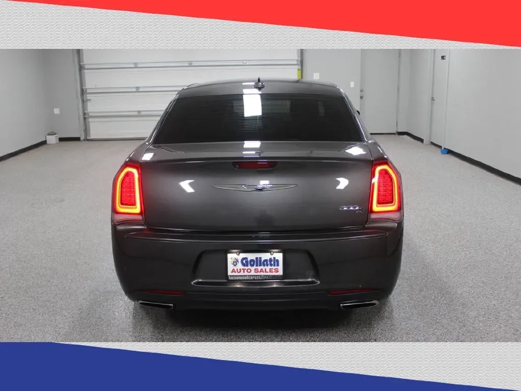 2016 Chrysler 300 S V6 RWD (2C3CCABG8GH) with an 3.6L V6 DOHC 24V engine, 8A transmission, located at 5170 N La Cholla Blvd, Tucson, AZ, 85705, (520) 989-0282, 32.228245, -111.011742 - **Unleash Your Drive with the 2016 Chrysler 300 Ideal for Stylish Commuters and Weekend Adventurers!**<br /> <br /> Are you ready to elevate your daily commute while making a bold statement on the roads? Look no further than this stunning 2016 Chrysler 300! With its sleek gray exterior and luxuriou - Photo#3