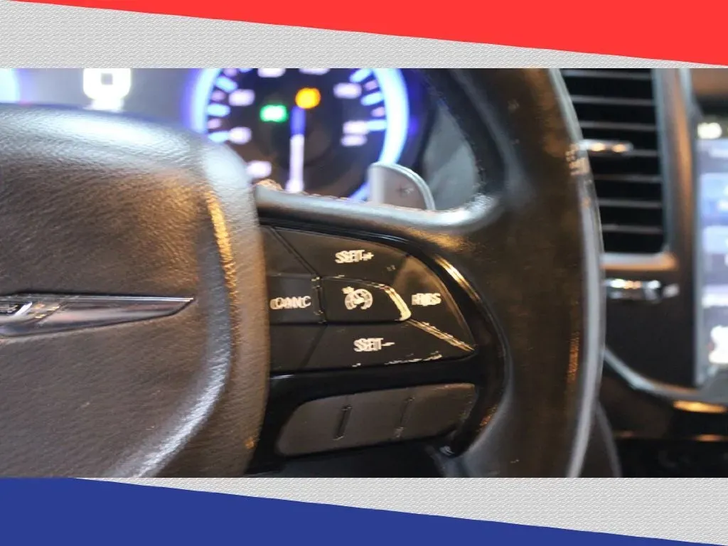 2016 Chrysler 300 S V6 RWD (2C3CCABG8GH) with an 3.6L V6 DOHC 24V engine, 8A transmission, located at 5170 N La Cholla Blvd, Tucson, AZ, 85705, (520) 989-0282, 32.228245, -111.011742 - **Unleash Your Drive with the 2016 Chrysler 300 Ideal for Stylish Commuters and Weekend Adventurers!**<br /> <br /> Are you ready to elevate your daily commute while making a bold statement on the roads? Look no further than this stunning 2016 Chrysler 300! With its sleek gray exterior and luxuriou - Photo#16