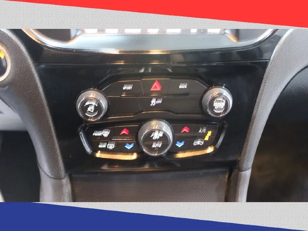 2016 Chrysler 300 S V6 RWD (2C3CCABG8GH) with an 3.6L V6 DOHC 24V engine, 8A transmission, located at 5170 N La Cholla Blvd, Tucson, AZ, 85705, (520) 989-0282, 32.228245, -111.011742 - **Unleash Your Drive with the 2016 Chrysler 300 Ideal for Stylish Commuters and Weekend Adventurers!**<br /> <br /> Are you ready to elevate your daily commute while making a bold statement on the roads? Look no further than this stunning 2016 Chrysler 300! With its sleek gray exterior and luxuriou - Photo#19