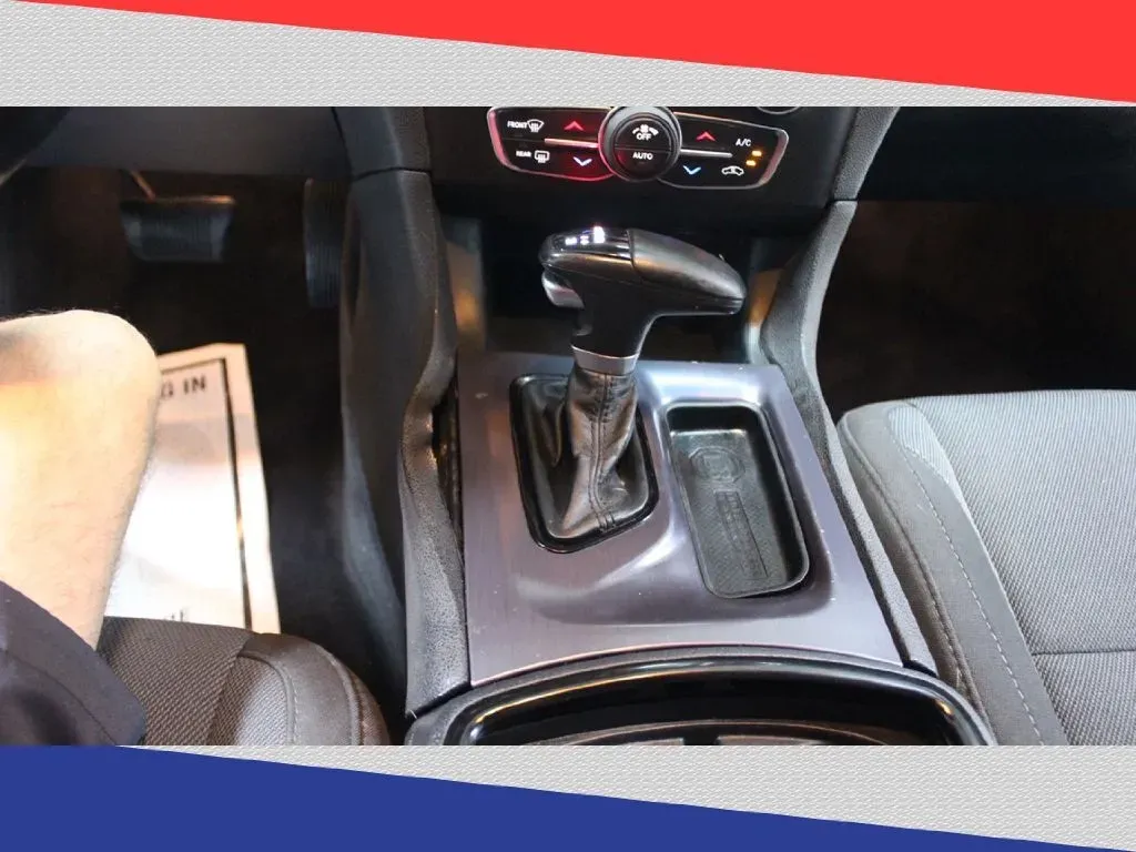 2017 Dodge Charger SXT (2C3CDXHG1HH) with an 3.6L V6 DOHC 24V engine, 8A transmission, located at 5170 N La Cholla Blvd, Tucson, AZ, 85705, (520) 989-0282, 32.228245, -111.011742 - **Unleash Your Drive with the 2017 Dodge Charger at Goliath Auto Sales!** <br /> <br /> Are you ready to elevate your daily commute or weekend adventures? The 2017 Dodge Charger, now available at Goliath Auto Sales, is perfect for anyone who values style, comfort, and performance. With its sleek des - Photo#21