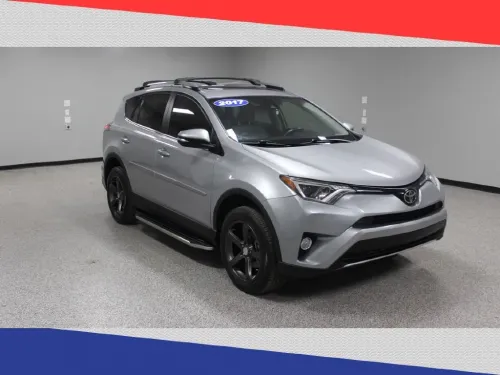 2017 Toyota RAV4 XLE FWD