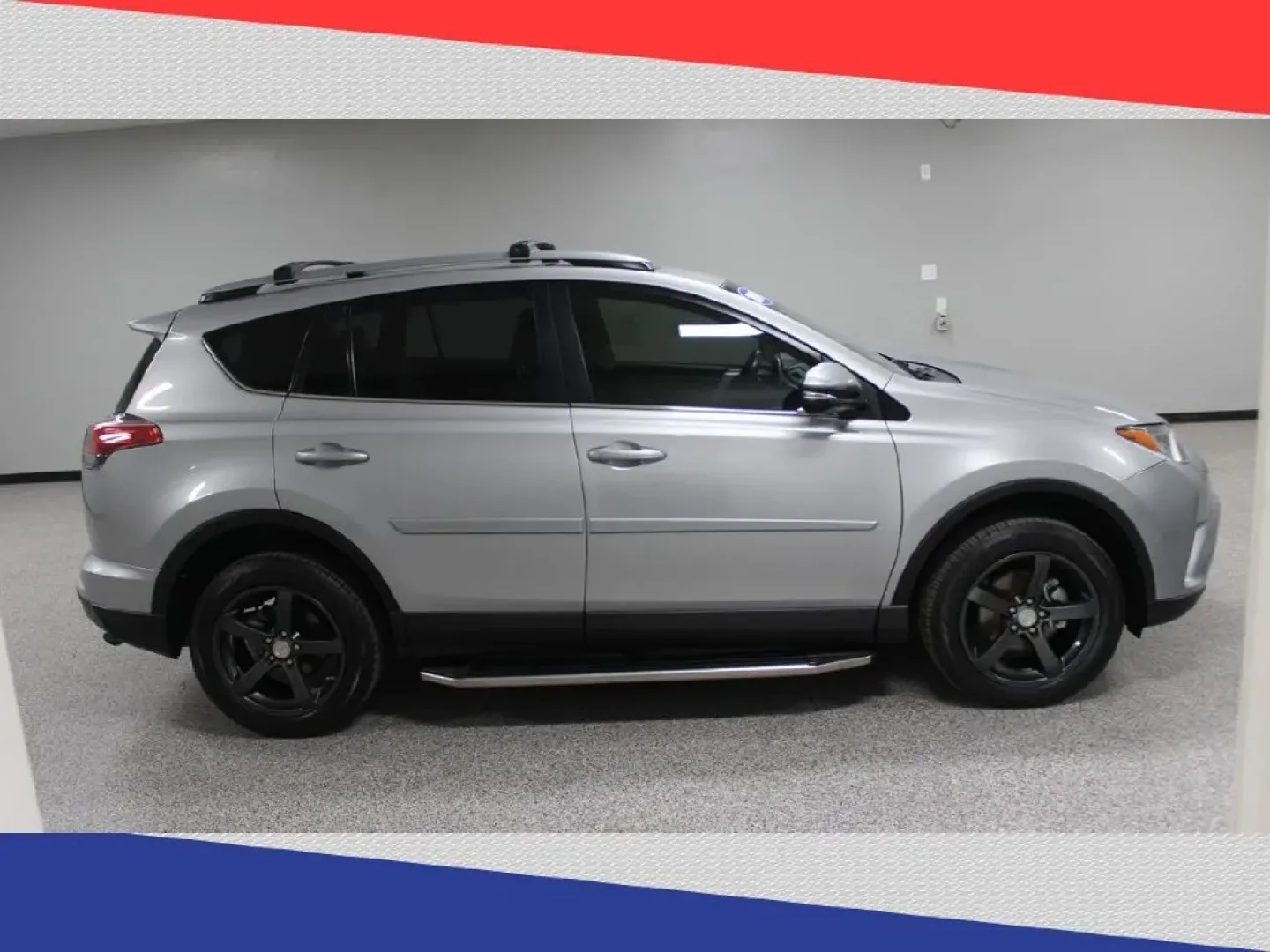 2017 Toyota RAV4 XLE FWD (2T3WFREV2HW) with an 2.5L L4 DOHC 16V engine, 6A transmission, located at 5170 N La Cholla Blvd, Tucson, AZ, 85705, (520) 989-0282, 32.228245, -111.011742 - Are you ready for new adventures on the open road? The 2017 Toyota RAV4 is your perfect companion for weekend escapes, family outings, and daily commutes around Tucson, AZ. This versatile and spacious SUV is designed to make every journey enjoyable, whether you're heading to the Tucson Botanical Gar - Photo#1