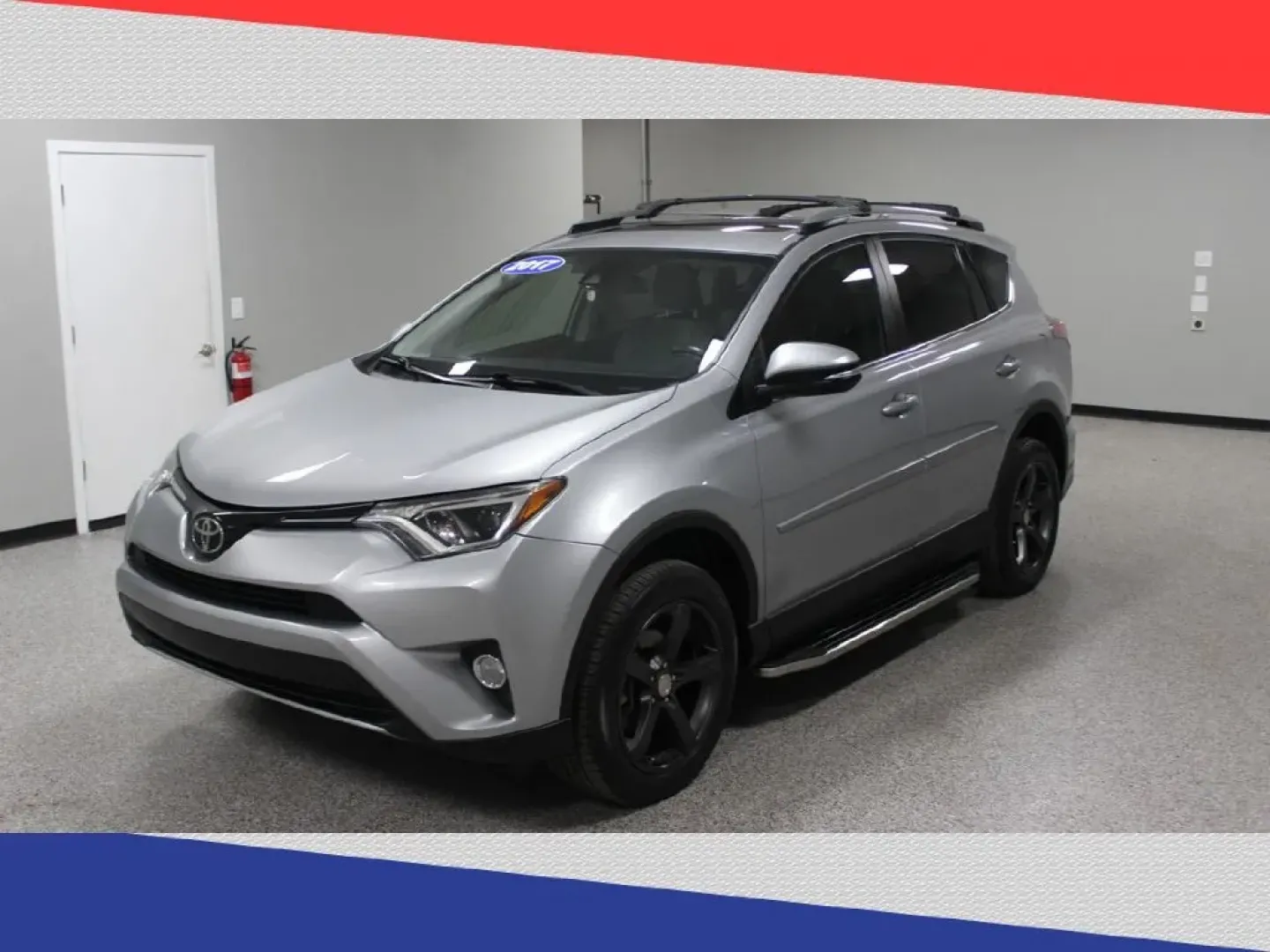 2017 Toyota RAV4 XLE FWD (2T3WFREV2HW) with an 2.5L L4 DOHC 16V engine, 6A transmission, located at 5170 N La Cholla Blvd, Tucson, AZ, 85705, (520) 989-0282, 32.228245, -111.011742 - Are you ready for new adventures on the open road? The 2017 Toyota RAV4 is your perfect companion for weekend escapes, family outings, and daily commutes around Tucson, AZ. This versatile and spacious SUV is designed to make every journey enjoyable, whether you're heading to the Tucson Botanical Gar - Photo#6