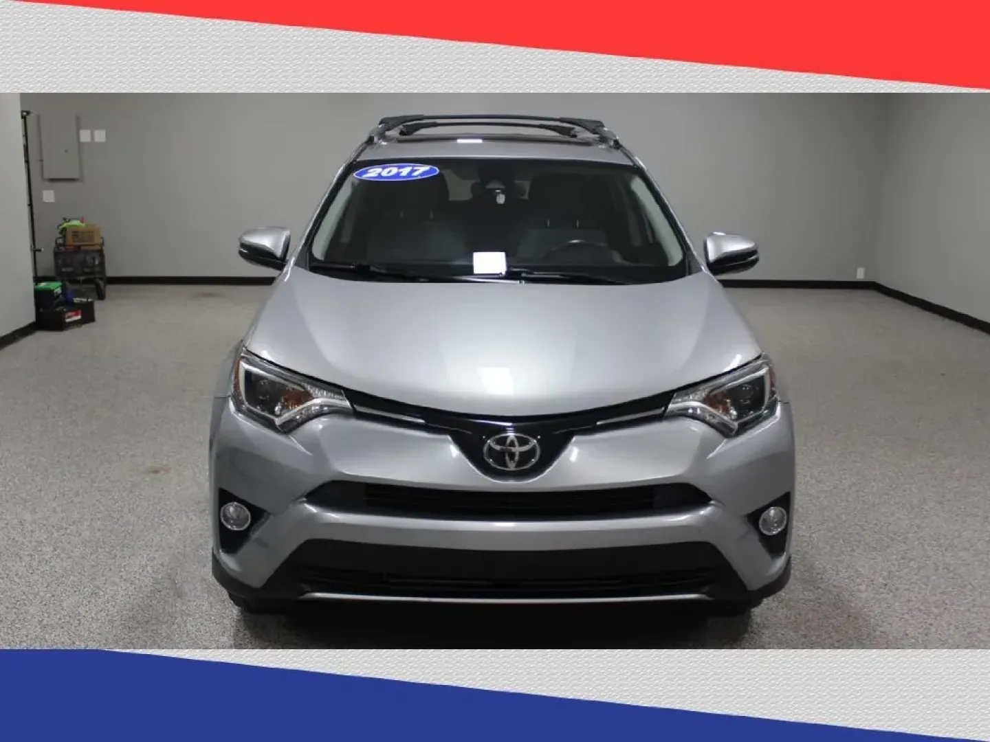 2017 Toyota RAV4 XLE FWD (2T3WFREV2HW) with an 2.5L L4 DOHC 16V engine, 6A transmission, located at 5170 N La Cholla Blvd, Tucson, AZ, 85705, (520) 989-0282, 32.228245, -111.011742 - Are you ready for new adventures on the open road? The 2017 Toyota RAV4 is your perfect companion for weekend escapes, family outings, and daily commutes around Tucson, AZ. This versatile and spacious SUV is designed to make every journey enjoyable, whether you're heading to the Tucson Botanical Gar - Photo#7