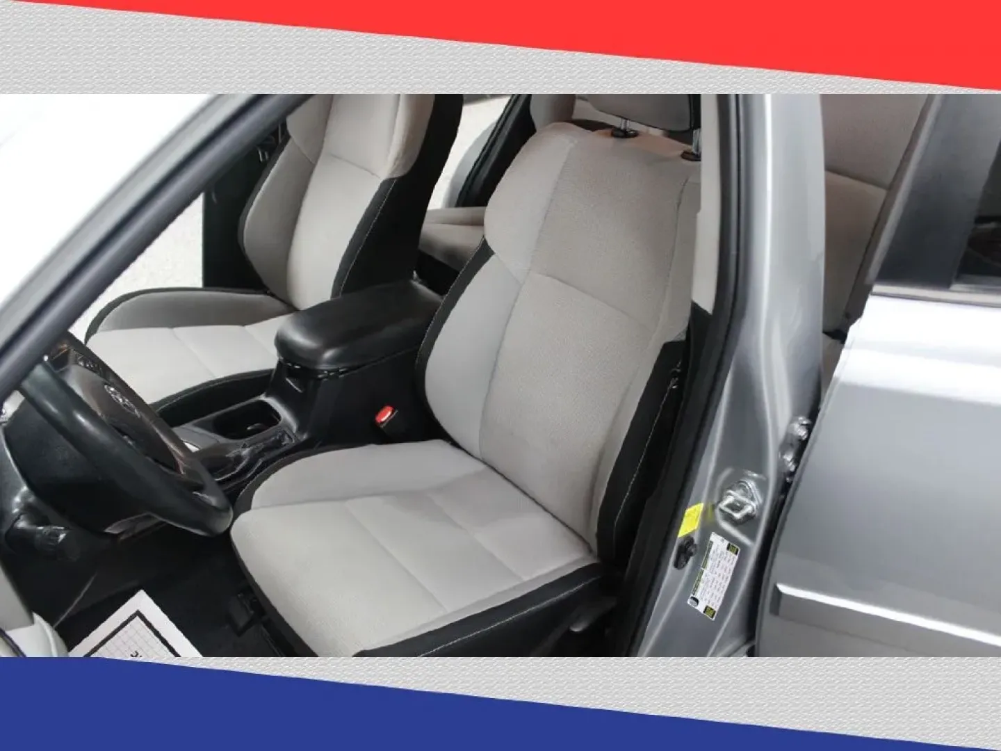 2017 Toyota RAV4 XLE FWD (2T3WFREV2HW) with an 2.5L L4 DOHC 16V engine, 6A transmission, located at 5170 N La Cholla Blvd, Tucson, AZ, 85705, (520) 989-0282, 32.228245, -111.011742 - Are you ready for new adventures on the open road? The 2017 Toyota RAV4 is your perfect companion for weekend escapes, family outings, and daily commutes around Tucson, AZ. This versatile and spacious SUV is designed to make every journey enjoyable, whether you're heading to the Tucson Botanical Gar - Photo#11