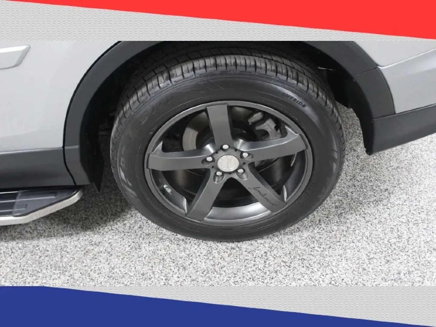 2017 Toyota RAV4 XLE FWD (2T3WFREV2HW) with an 2.5L L4 DOHC 16V engine, 6A transmission, located at 5170 N La Cholla Blvd, Tucson, AZ, 85705, (520) 989-0282, 32.228245, -111.011742 - Are you ready for new adventures on the open road? The 2017 Toyota RAV4 is your perfect companion for weekend escapes, family outings, and daily commutes around Tucson, AZ. This versatile and spacious SUV is designed to make every journey enjoyable, whether you're heading to the Tucson Botanical Gar - Photo#39