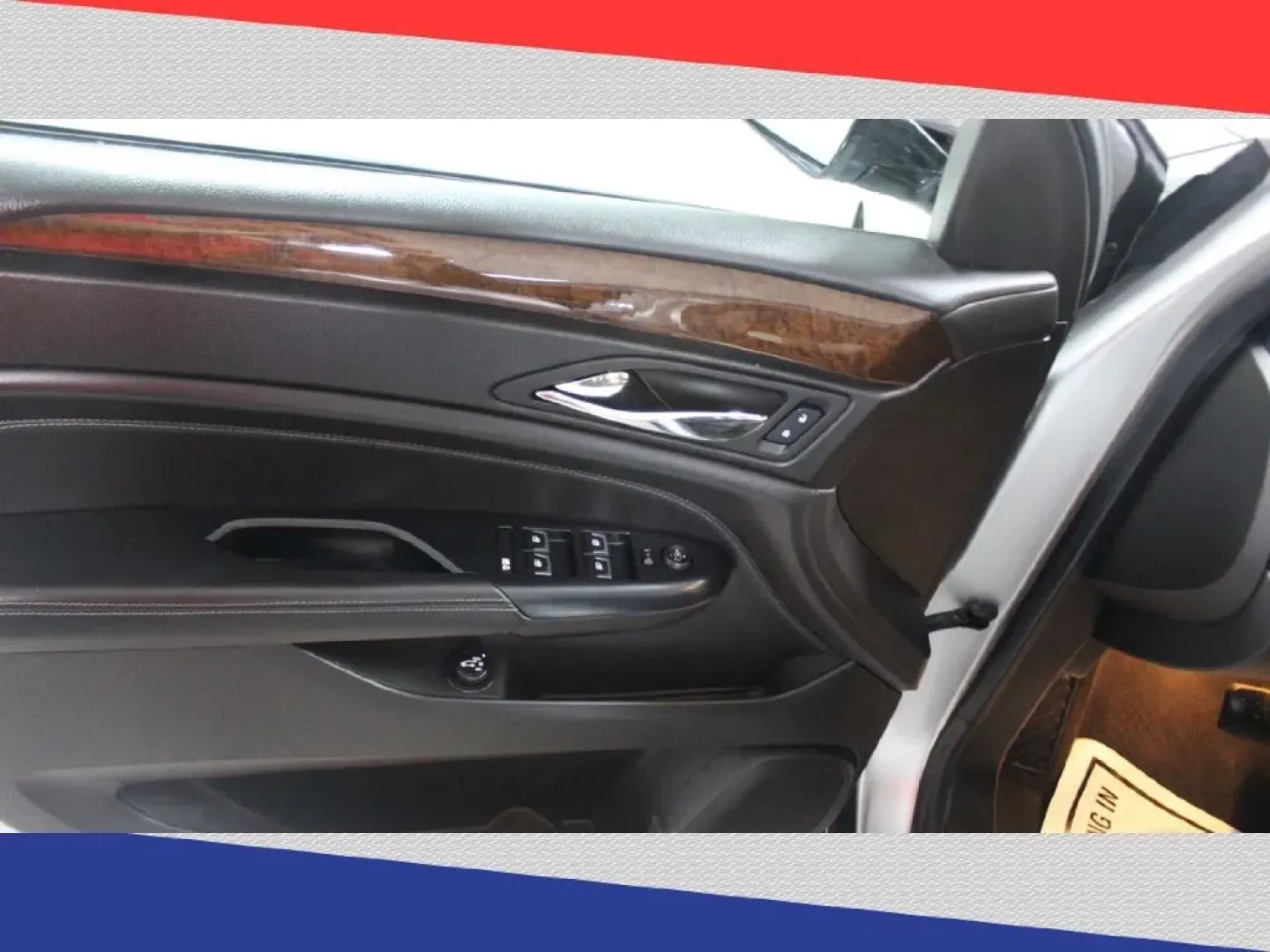 2016 Cadillac SRX Luxury Collection FWD (3GYFNBE32GS) with an 3.6L V6 DOHC 24V FFV engine, 6A transmission, located at 5170 N La Cholla Blvd, Tucson, AZ, 85705, (520) 989-0282, 32.228245, -111.011742 - **Discover Luxury and Versatility with This 2016 Cadillac SRX: Perfect for Your Next Adventure!**<br /> <br /> Are you ready to elevate your driving experience? Whether you're a growing family needing ample space for your kids and gear, or a commuter seeking comfort and style on your daily drive, th - Photo#12