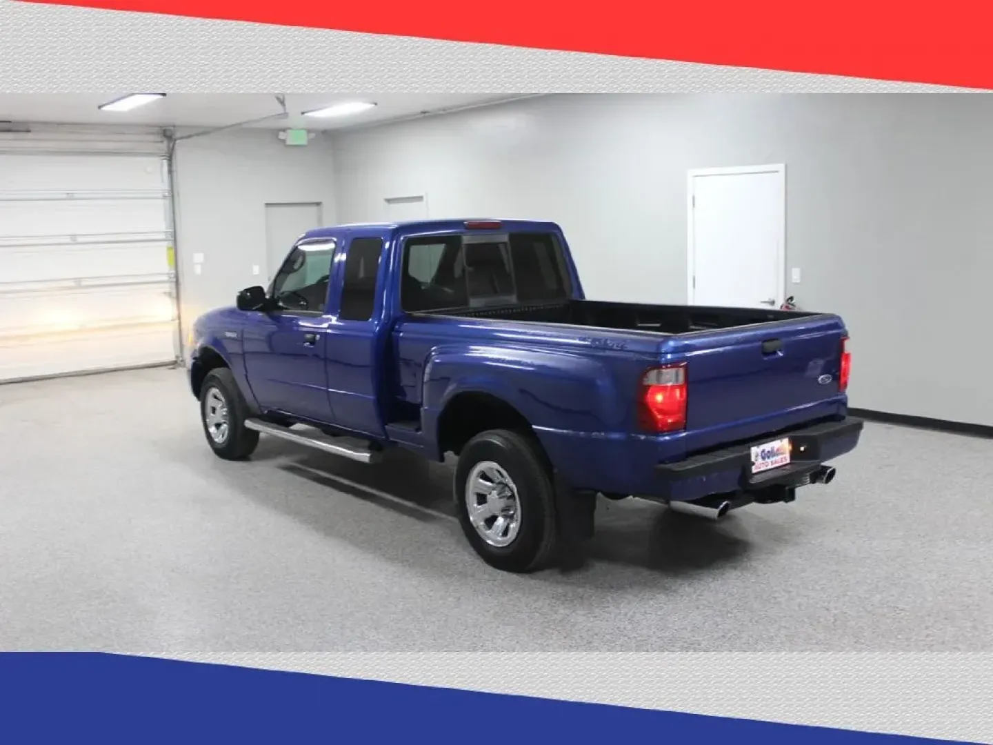 2004 Ford Ranger Edge Deluxe SuperCab 2WD (1FTYR44U74P) with an 3.0L V6 OHV 12V engine, 5-Speed Automatic Overdrive transmission, located at 5170 N La Cholla Blvd, Tucson, AZ, 85705, (520) 989-0282, 32.228245, -111.011742 - Are you ready to experience the freedom of the open road with a reliable pickup that can keep up with your adventurous lifestyle? Look no further than this **2004 Ford Ranger**, an extended cab pickup that's perfect for weekend getaways, family outings, or even those rugged job site demands. Its imp - Photo#4